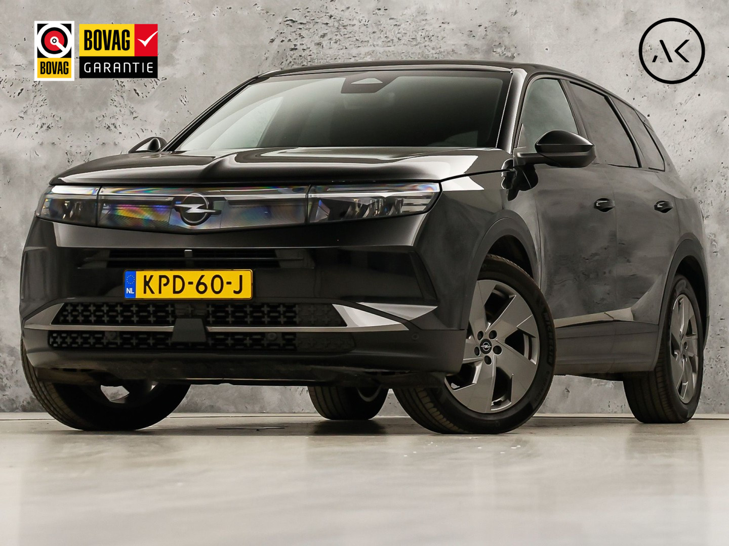 Opel Grandland X 1.2 Turbo Hybrid Sport Automaat (VIRTUAL COCKPIT, APPLE CARPLAY, GROOT NAVI, GETINT GLAS, SPORTSTOELEN, ADAPTIVE CRUISE, KEYLESS, SPORTSTUUR, GETINT GLAS, NIEUWSTAAT)