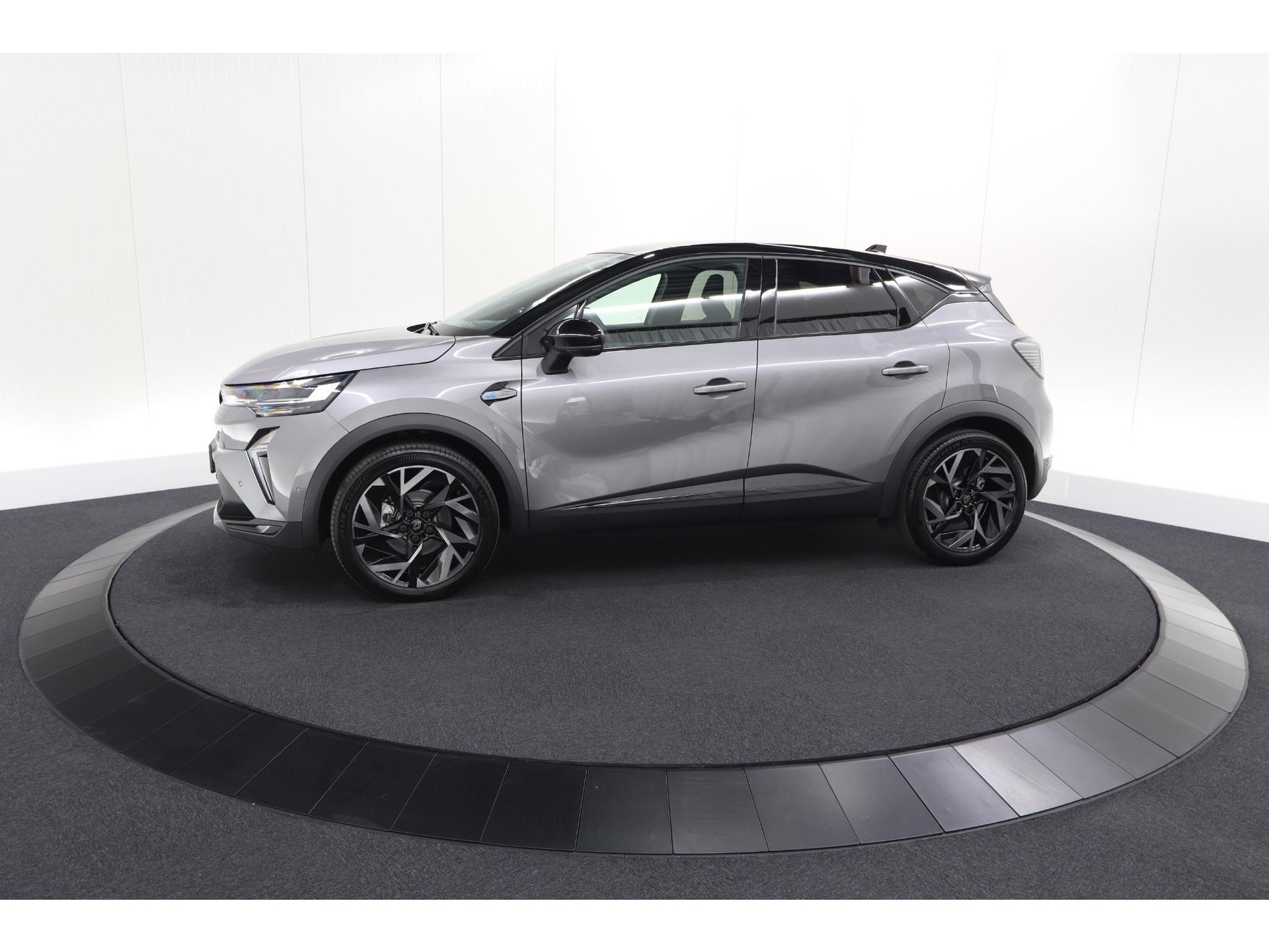 Renault Captur 1.8 E-Tech Full Hybrid 160 Esprit Alpine | 360 Camera | Dodehoekdetectie | Adaptieve Cruise Control