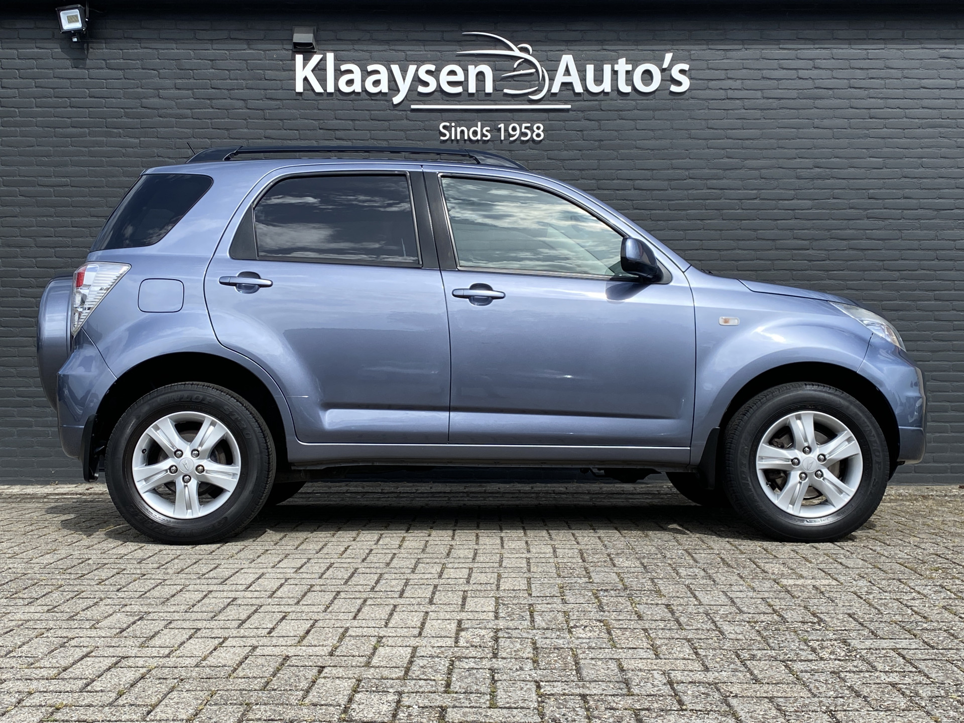 Daihatsu Terios 1.5 4WD Track AUT. | climate control | trekhaak | stoelverwarming | wielkoffer | dac/trc | elektrisch pakket