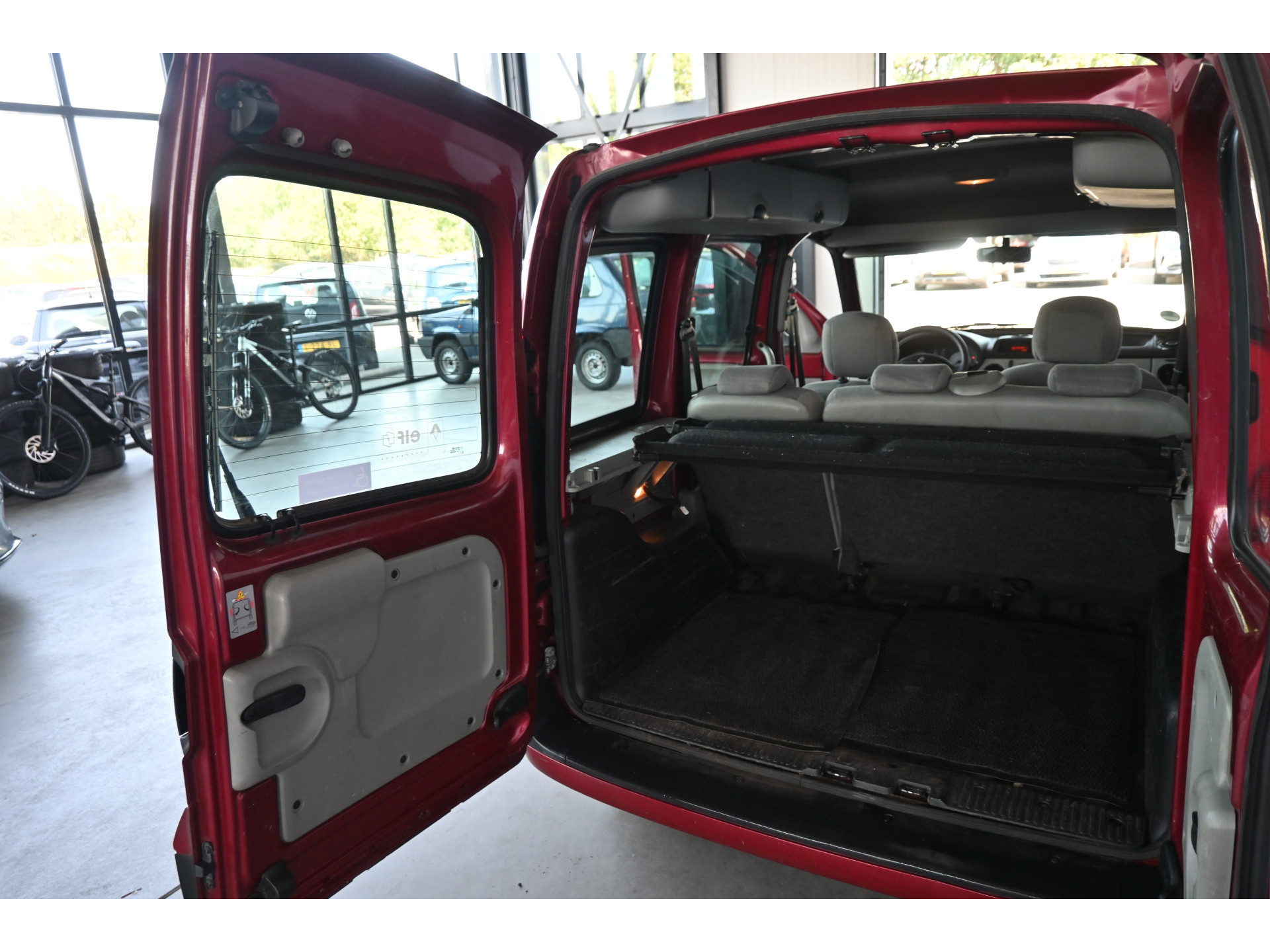Renault Kangoo 1.2-16V Privilège Elektrisch Pakket! Direct Leverbaar! Inruil Mogelijk!