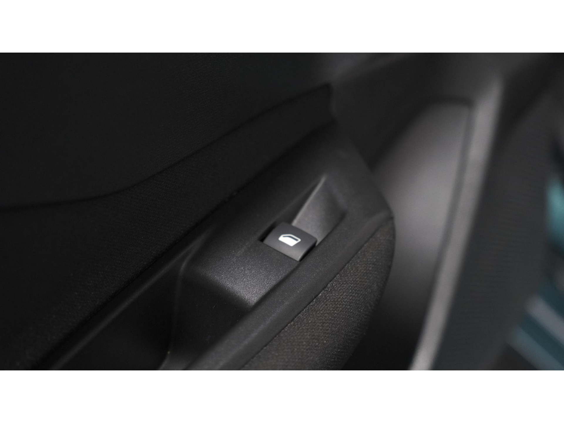 Peugeot 308 SW PureTech 130 EAT8 Active Pack | Automaat | Apple Carplay | Parkeersensoren | Navigatie