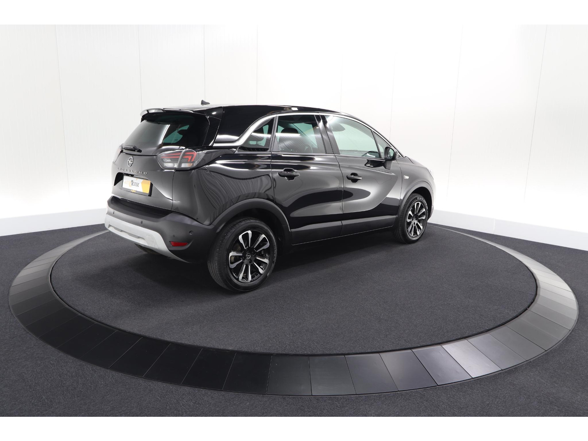 Opel Crossland 110 Turbo Business Elegance | Camera | Dodehoekdetectie | Navigatie | Apple Carplay