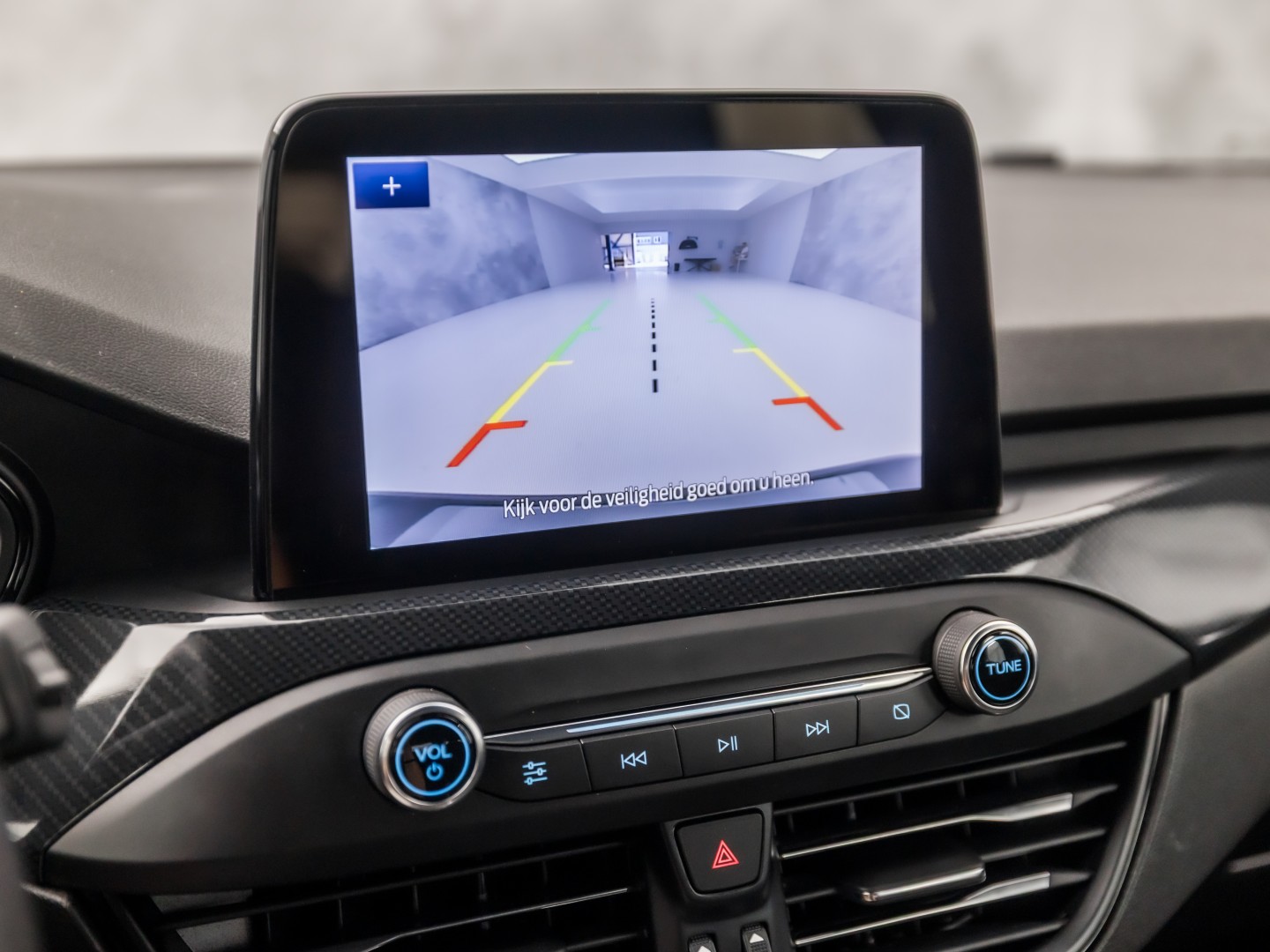 Ford Focus Wagon 1.0 EcoBoost ST Line Sport 125PK (APPLE CARPLAY, GROOT NAVI, STUUR/STOELVERWARMING, GETINT GLAS, CAMERA, ADAPTIVE CRUISE, SPORTSTOELEN, KEYLESS, LANE ASSIST, NIEUWSTAAT)