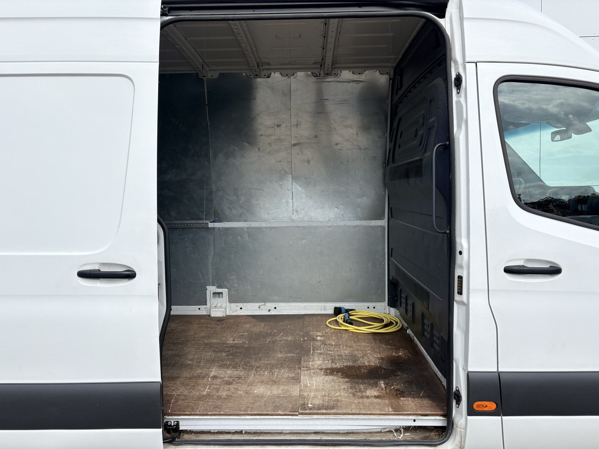 Mercedes-Benz eSprinter eSprinter 312 55kWh L2H2 Elektrisch 168km WLTP 93,7% (SOH) 80kw Snelladen Climate Control Camera