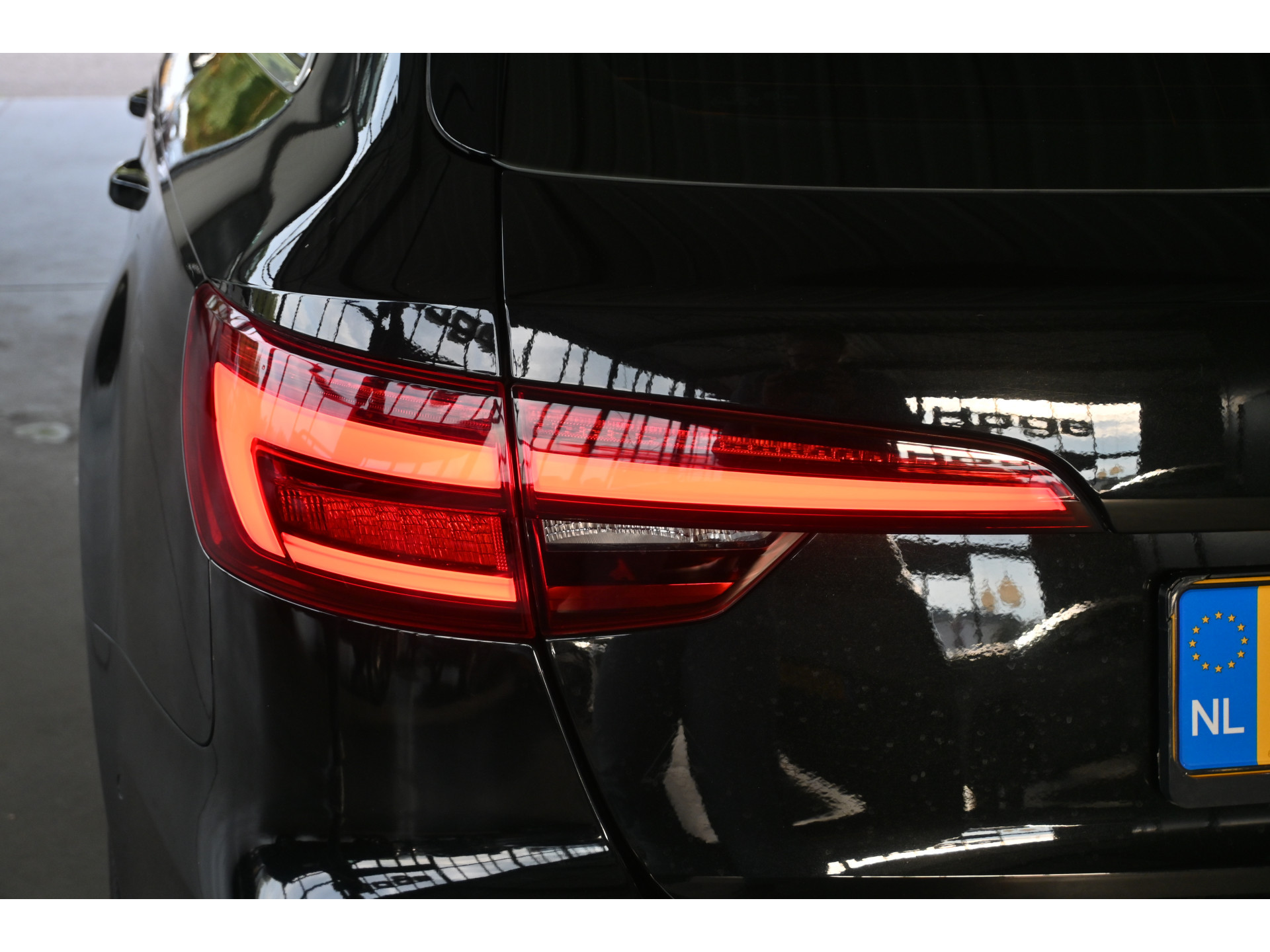 Audi A4 Avant 1.4 TFSI Sport S line edition Nap! Automaat Clima Navigatie Cruise LED Stoelverwarming Goed Onderhouden! Inruil Mogelijk!