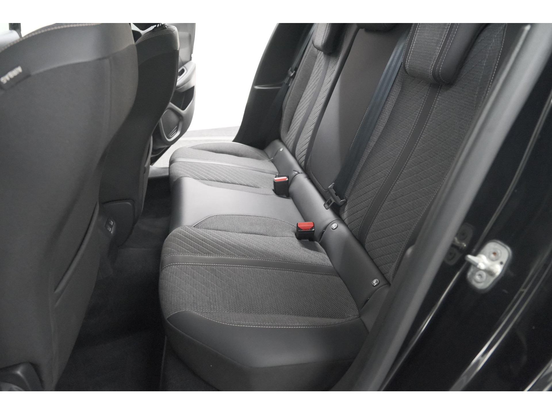 Peugeot 208 PureTech 100 Allure | Parkeersensoren | Navigatie | Apple Carplay