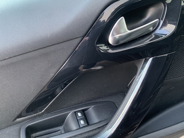 Peugeot 208 1.0 - V E R K O C H T