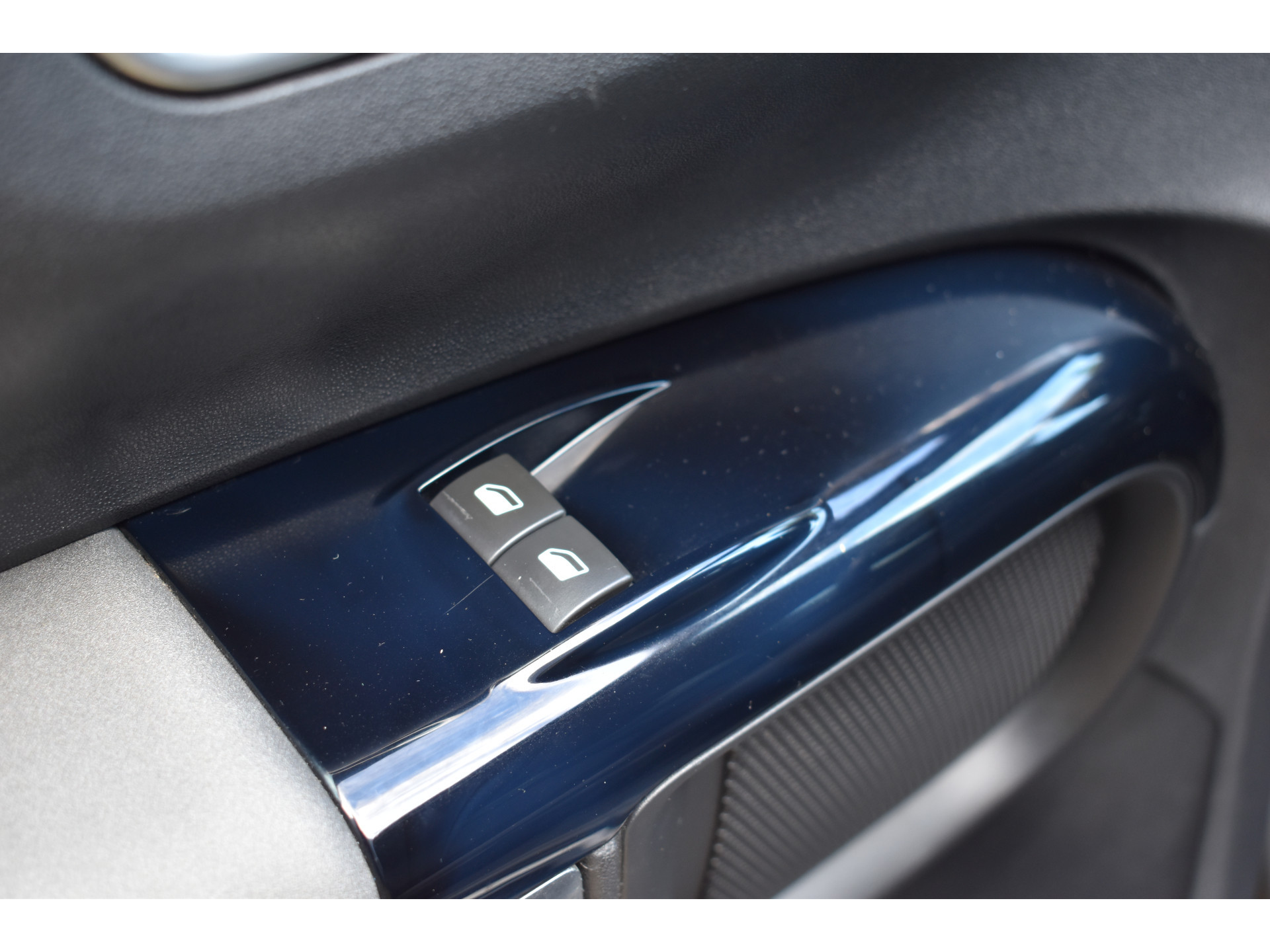 Citroën C4 Cactus 1.2 PureTech Feel Trekhaak Navi Stoelverwarming