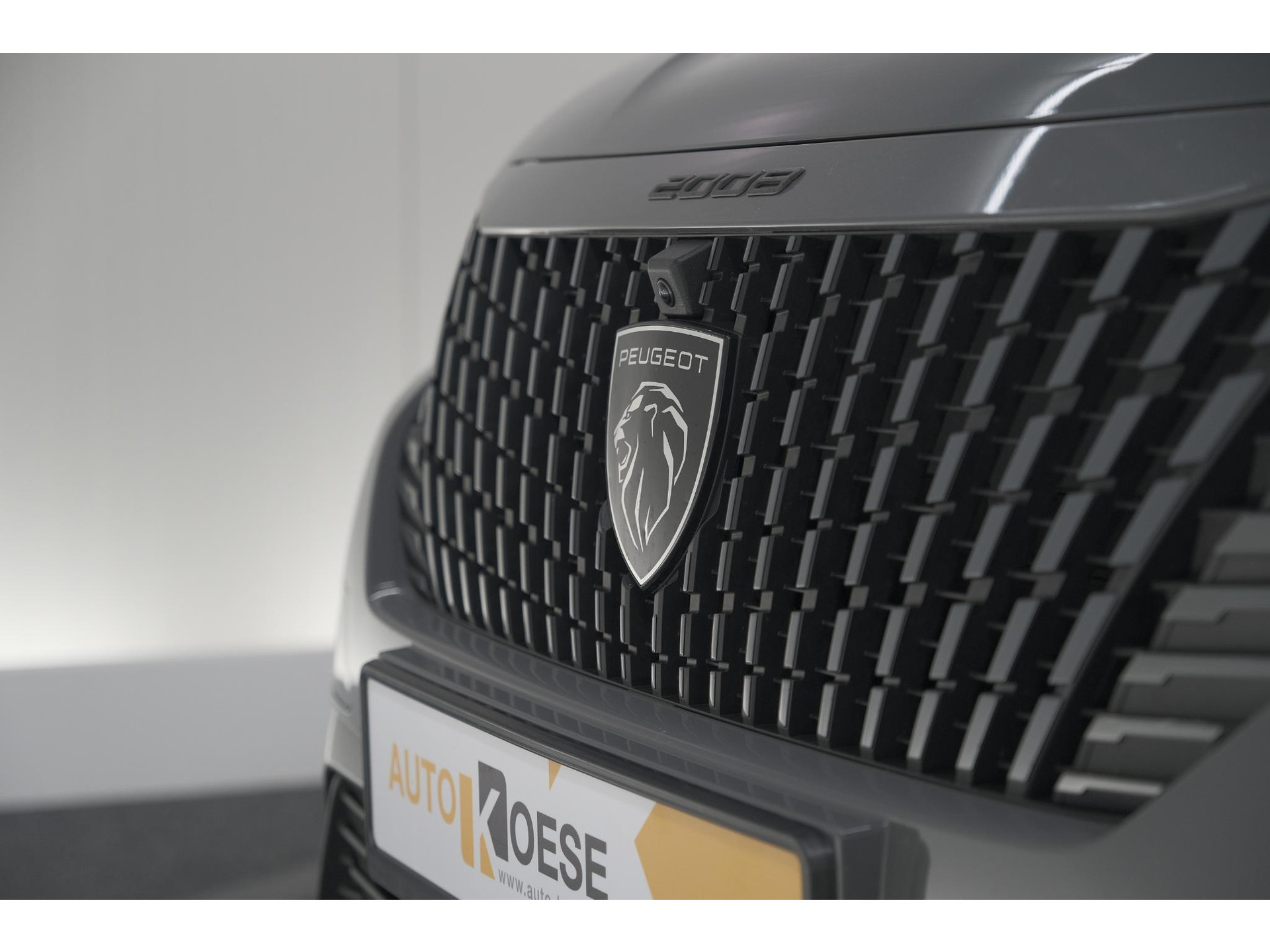 Peugeot 2008 PureTech 130 EAT8 GT | 360 Camera | Stoelmassage | Adaptieve Cruise Control | Dodehoekdetectie