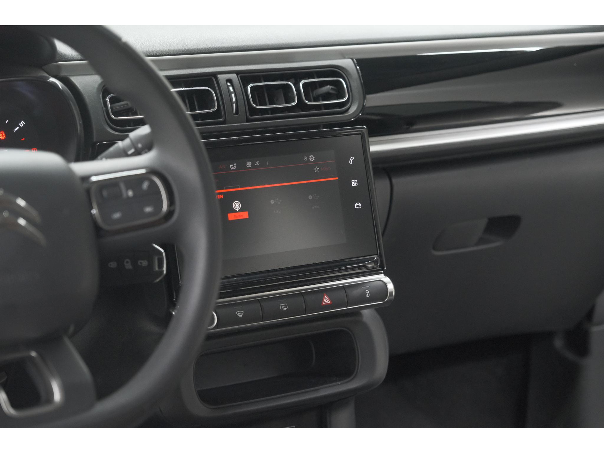 Citroen C3 PureTech 110 EAT6 Max | Apple Carplay | Parkeersensoren | Climate Control | 16 Inch Lichtmetalen Velgen