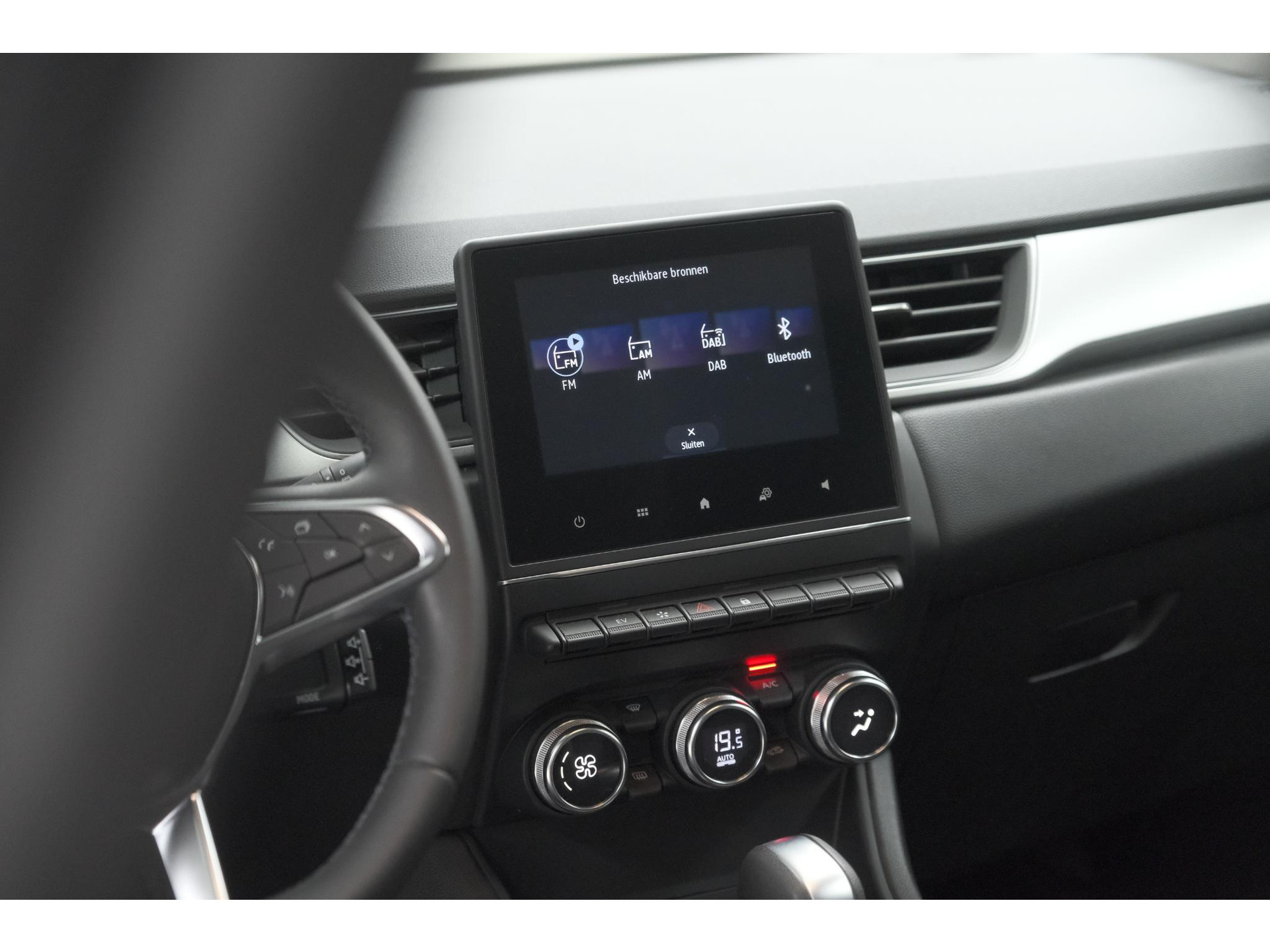 Renault Captur 1.6 E-Tech full hybrid 145 techno | Camera | Parkeersensoren | Climate control | Keyless