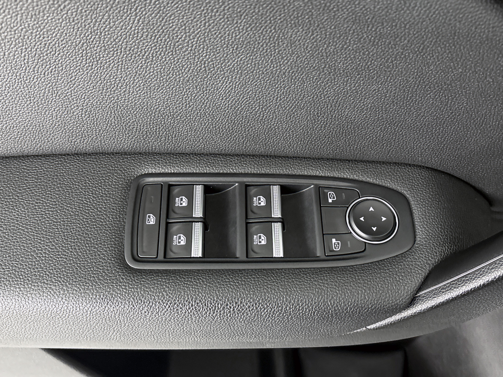 Renault Captur 1.3 TCe 140PK Zen | DEALER ONDERHOUDEN | CLIMAT CONTROL | CARPLAY | PARK. SENSOREN | LM VELGEN
