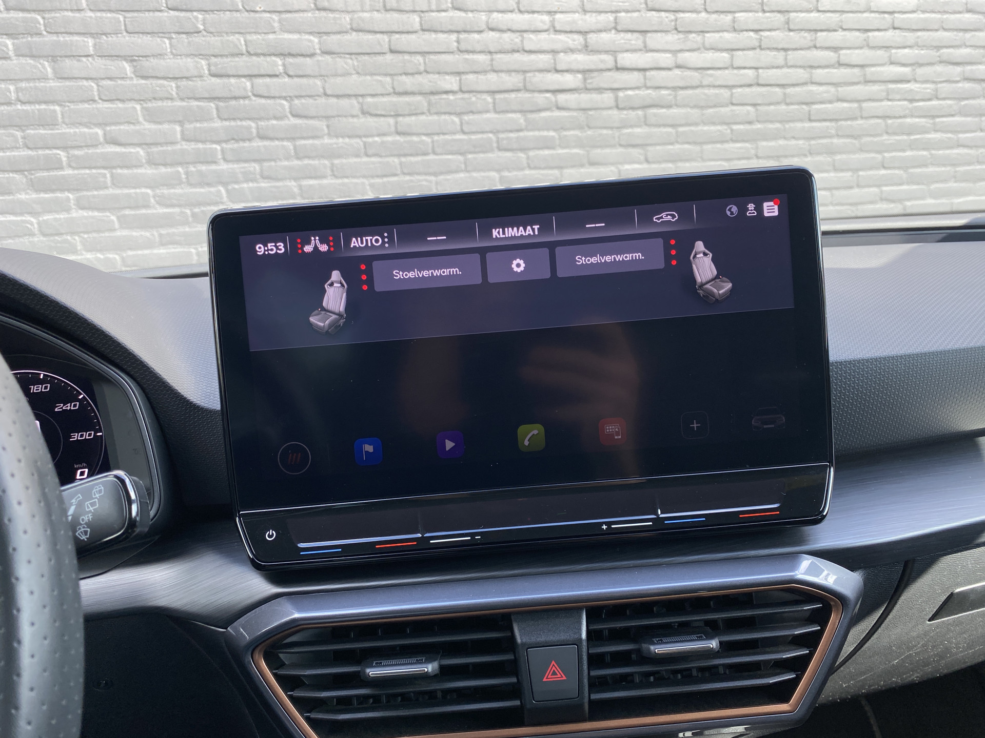 CUPRA Leon Sportstourer 1.4 e-Hybrid VZ Performance 245 pk | 1e eigenaar | dealer onderh. | panoramadak | elektr. a. klep | kuipstoelen