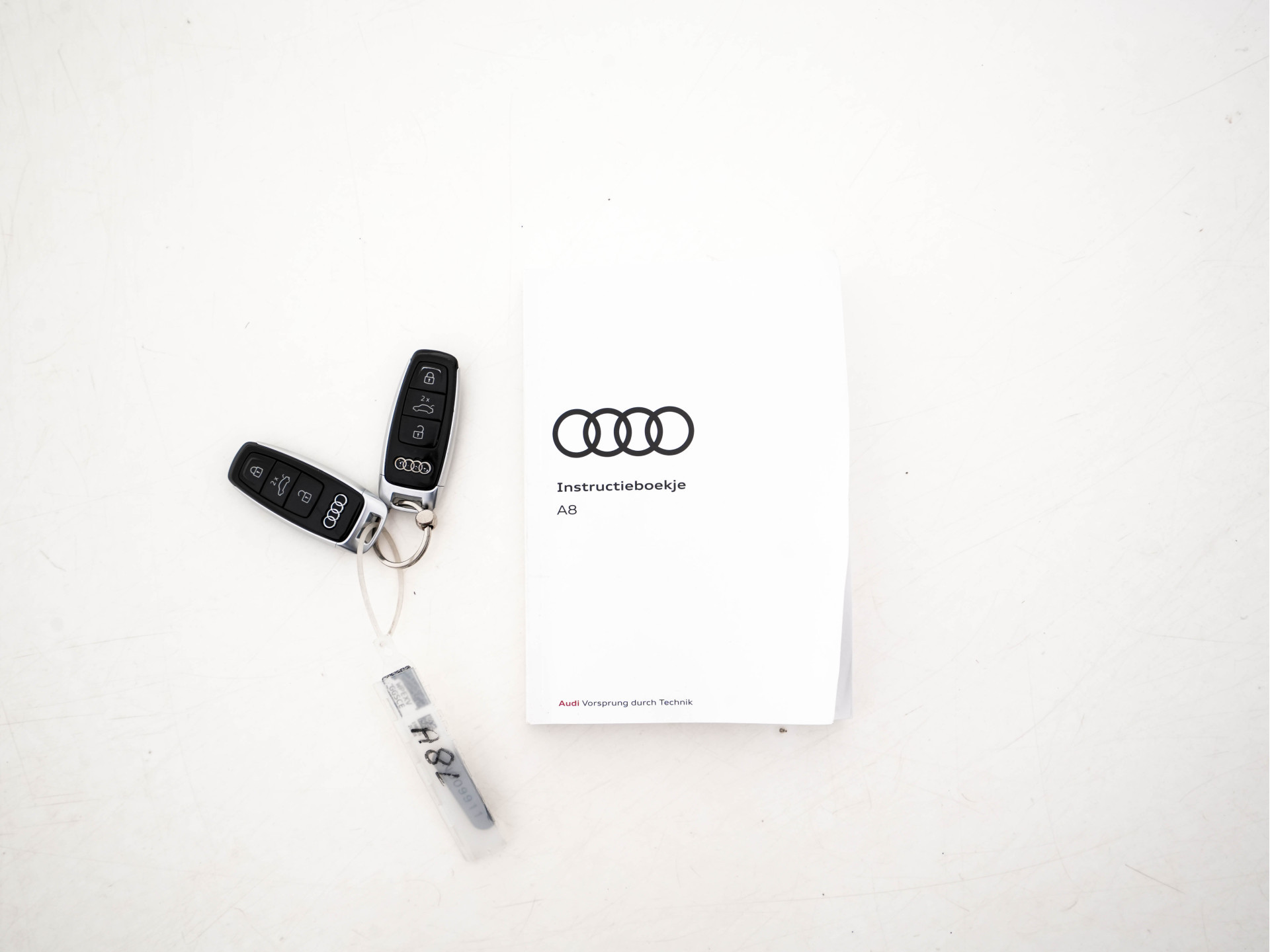 Audi A8 60 TFSI-E Quattro Lang Pro Line Plus (INCL-BTW) *PANO | LEATHER | MATRIX-LED | ADAPTIVE-CRUISE | BLIND-SPOT | SOFT-CLOSE | BANG&OLUFSEN | TOP-VIEW | MEMORY-PACK | MASSAGE | KEYLESS | DIGI-COCKPIT | NAVI-FULLMAP | 20''ALU