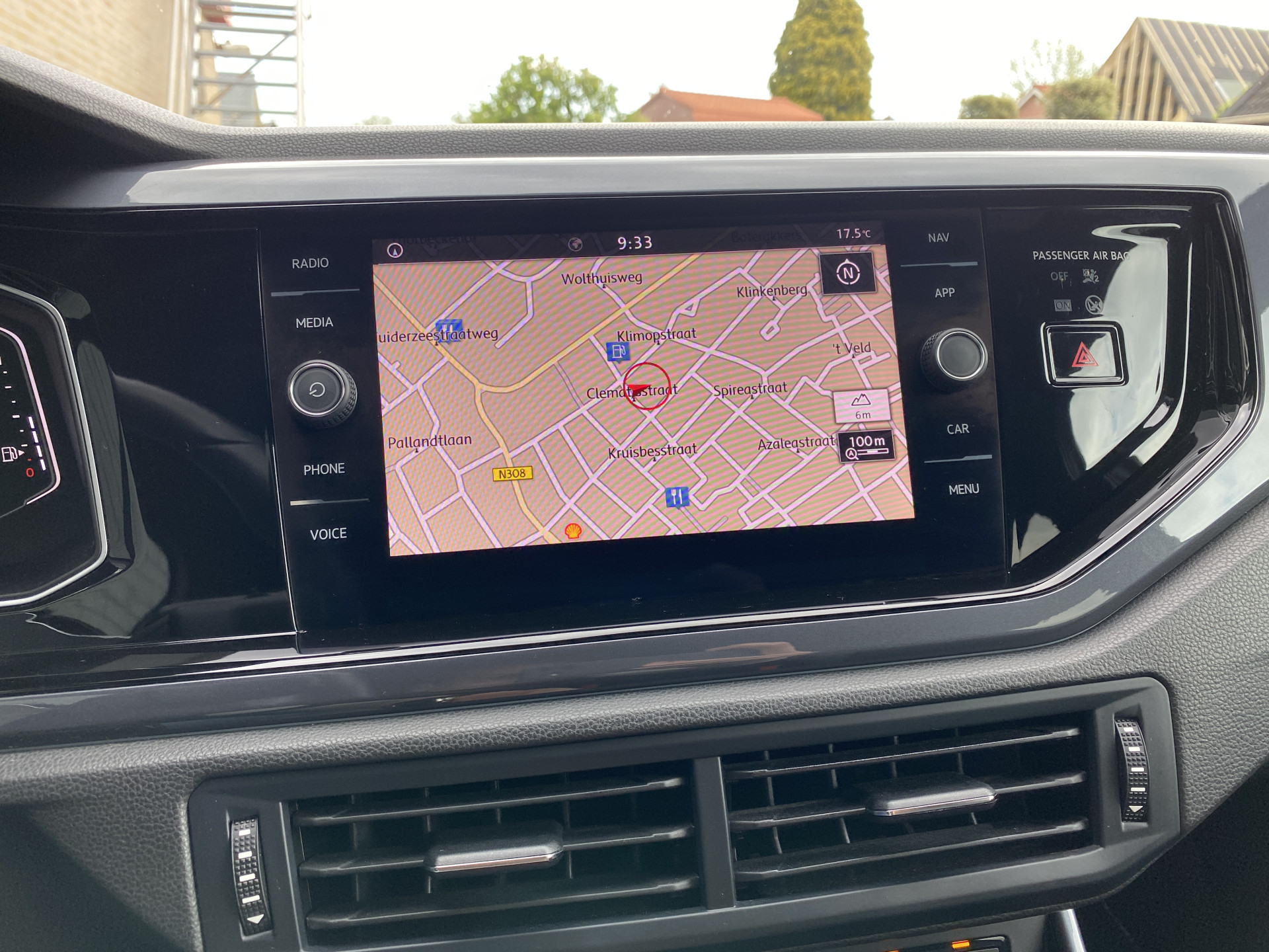 Volkswagen Polo 1.0 TSI R Line 116 pk AUT. | 1e eigenaar | 2x R Line | navigatie | virtual cockpit | stoelverwarming | sportstoelen