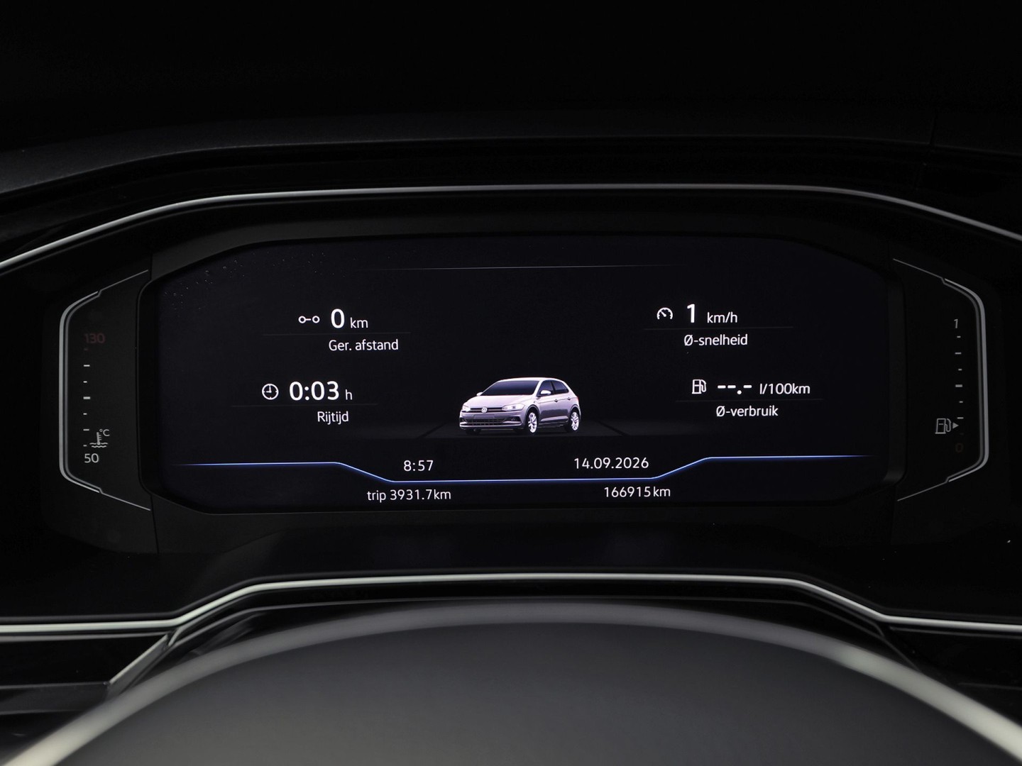 Volkswagen Polo 1.0 TSI Sportline Automaat (VIRTUAL COCKPIT, APPLE CARPLAY, GROOT NAVI, CLIMATE, CAMERA, STOELVERWARMING, SPORTSTOELEN, GETINT GLAS, KEYLESS START, ADAPTIVE CRUISE, NIEUWSTAAT)