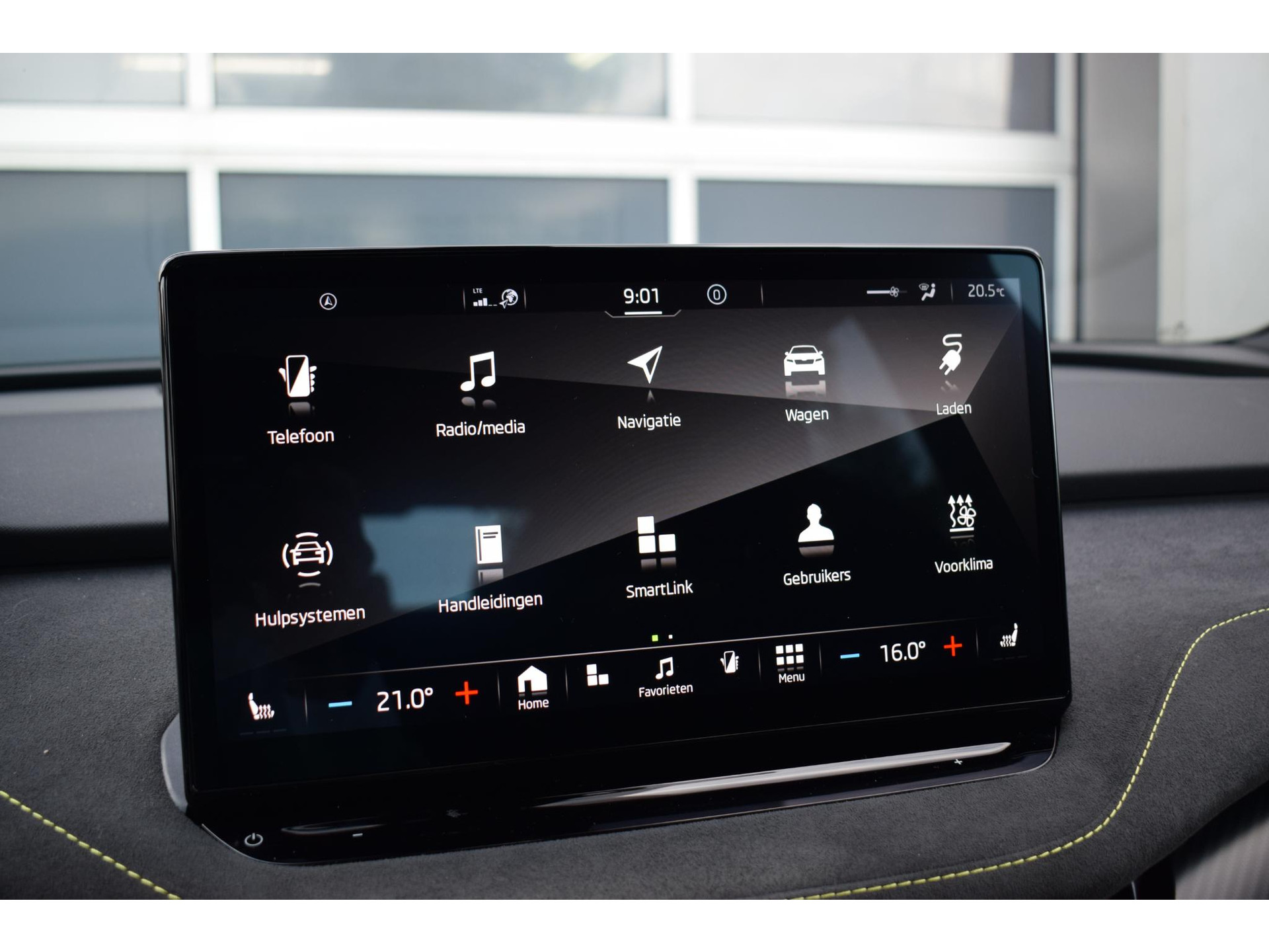 Skoda Enyaq Coupé iV 80 RS | SOH: 95,1% | Pano | Memory | Alcantara | Matrix | Stuurverwarming