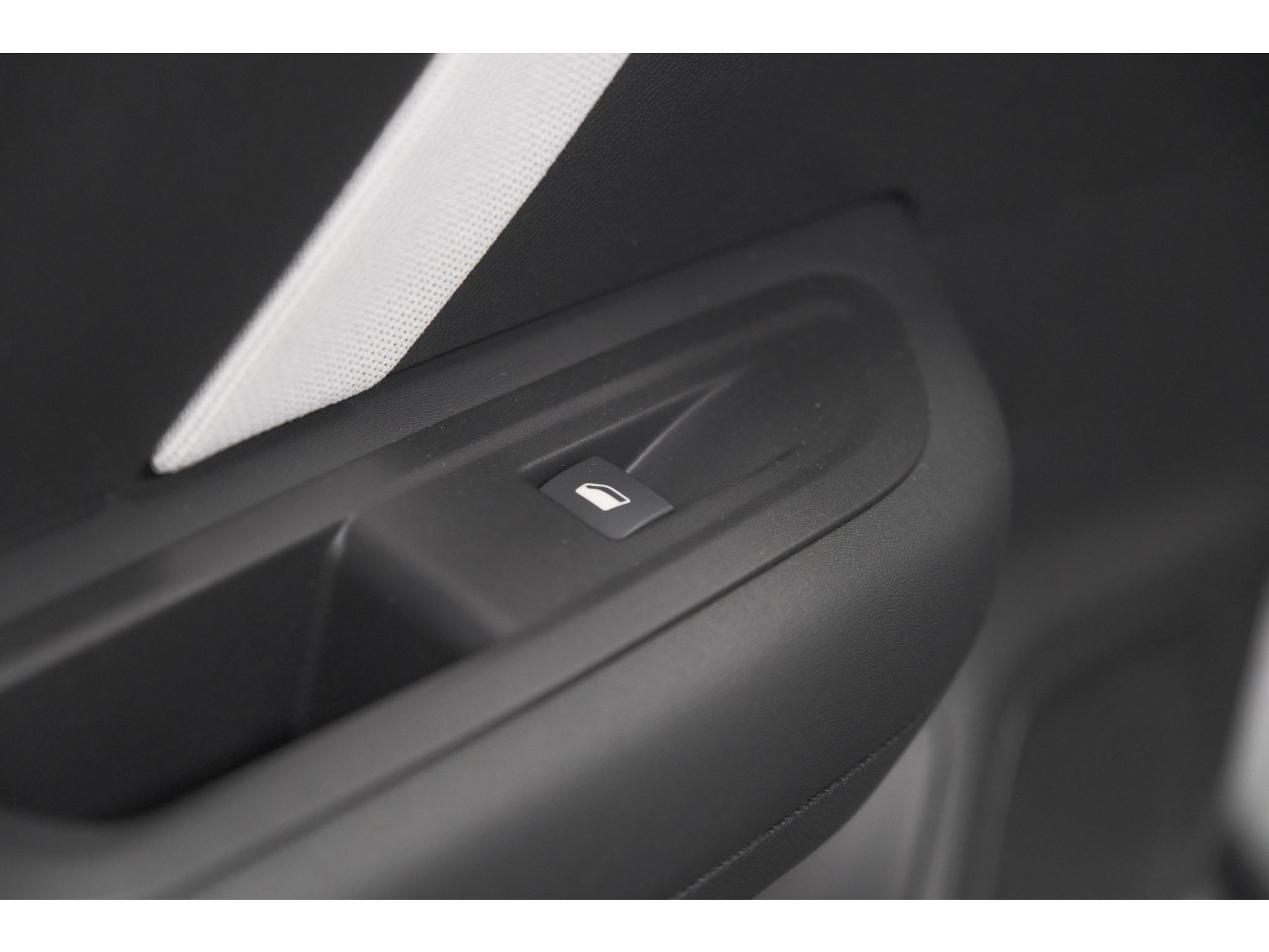 Citroen C4 1.2 Hybrid 145pk Max | Camera | Adaptieve Cruise Control | Navigatie