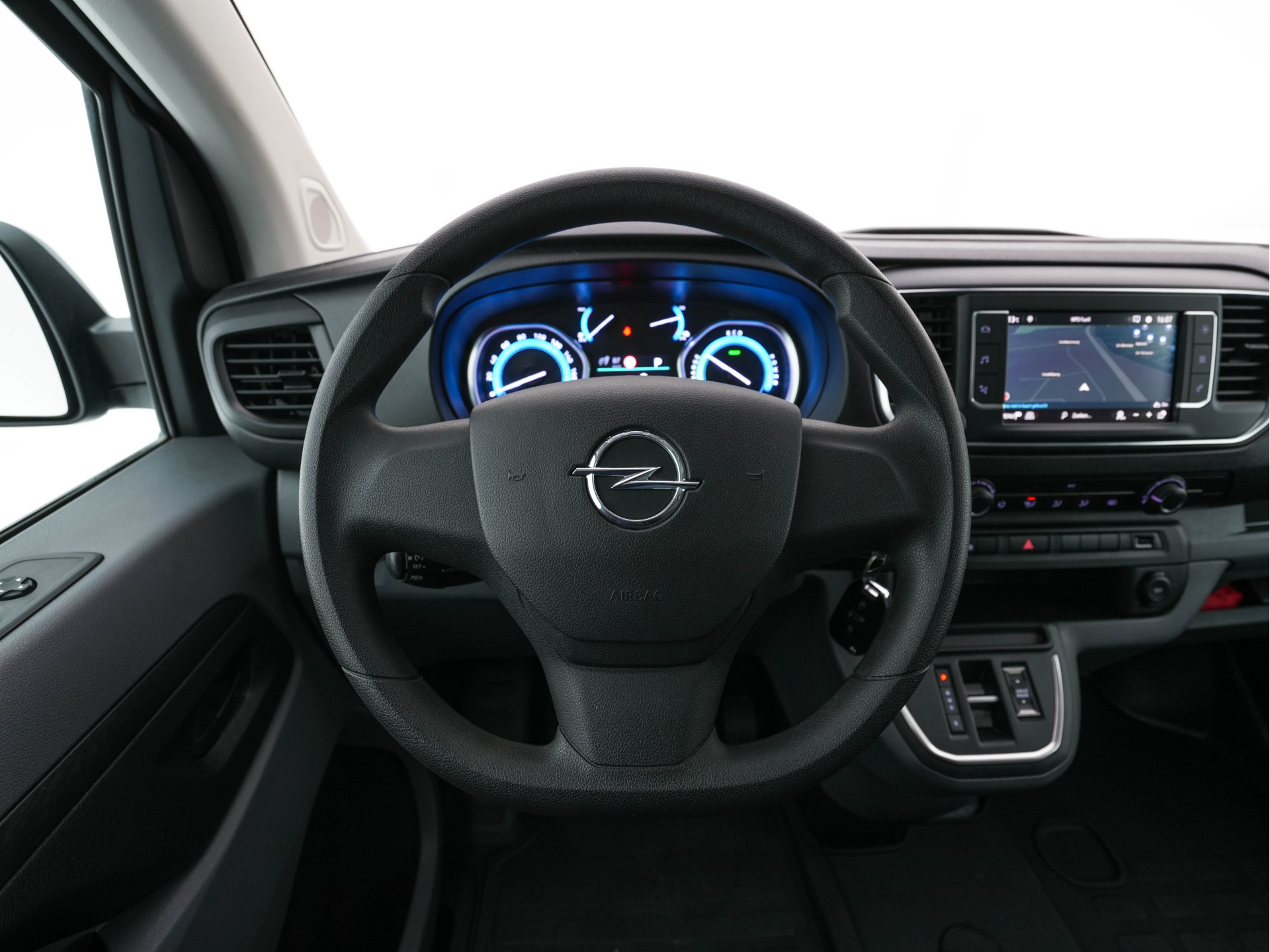 Opel Vivaro-e L2H1 Innovation 50 kWh 3-Pers [ 3-Fase-11kW ] {SOH-93%} Aut. *LEATHER | NAVI-FULLMAP | CAMERA | AIRCO | DAB+ | PDC | CRUISE | CARPLAY*