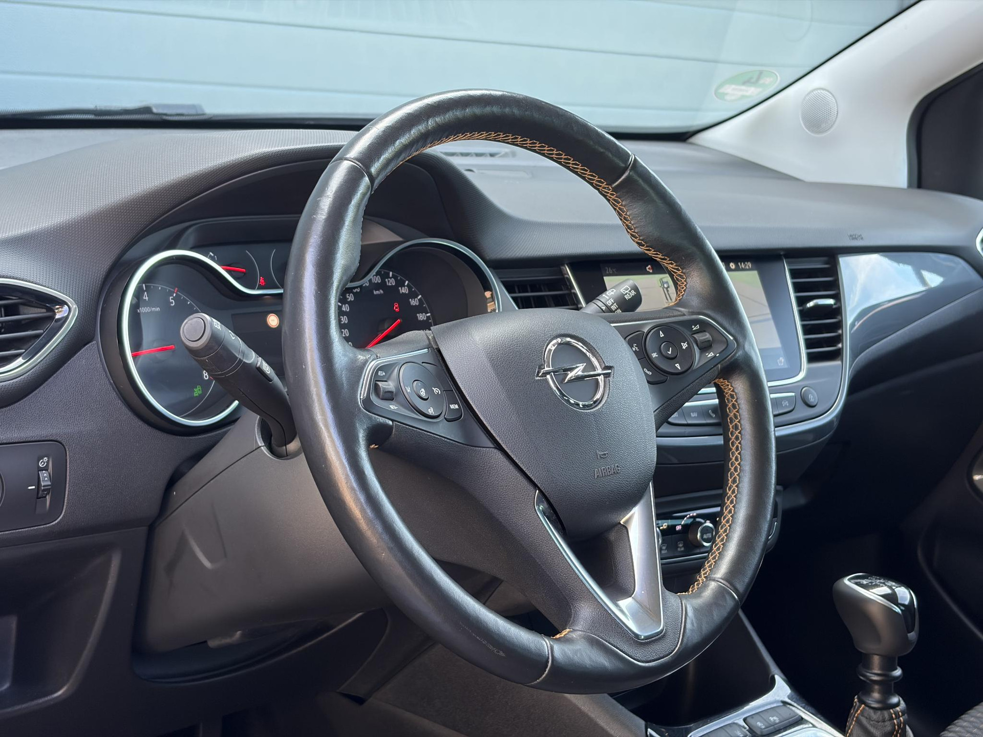 Opel Crossland X 1.2 Turbo Innovation ✓1e Eigenaar✓Dealer Onderhouden✓360° Camera✓Carplay✓Navi✓6 Bak✓110pk✓Keylss✓Halfleder✓Pdc V+A✓Lm velgen✓N.A.P✓Rijstrooksensor✓Dodehoeksensor✓Apk tot 09-2028
