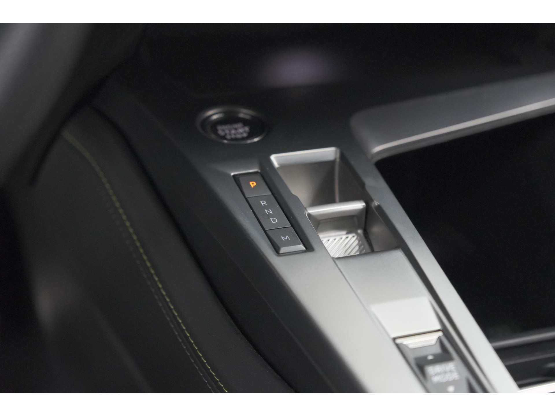 Peugeot 308 SW PureTech 130 EAT8 GT | Trekhaak | Stoelverwarming | Camera | Adaptieve Cruise Control