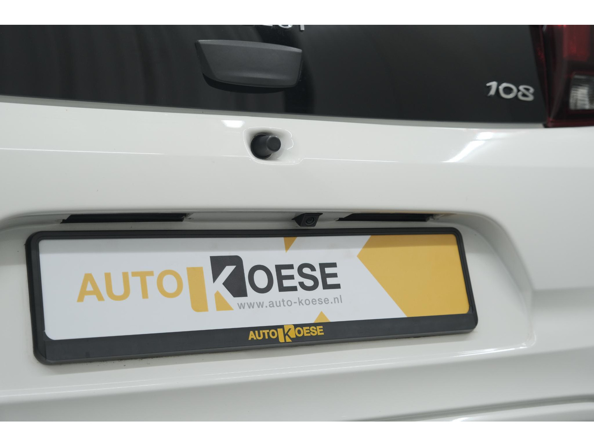 Peugeot 108 1.0 e-VTi Allure TOP! | Elektrisch Vouwdak | Camera | Navigatie | Climate Control