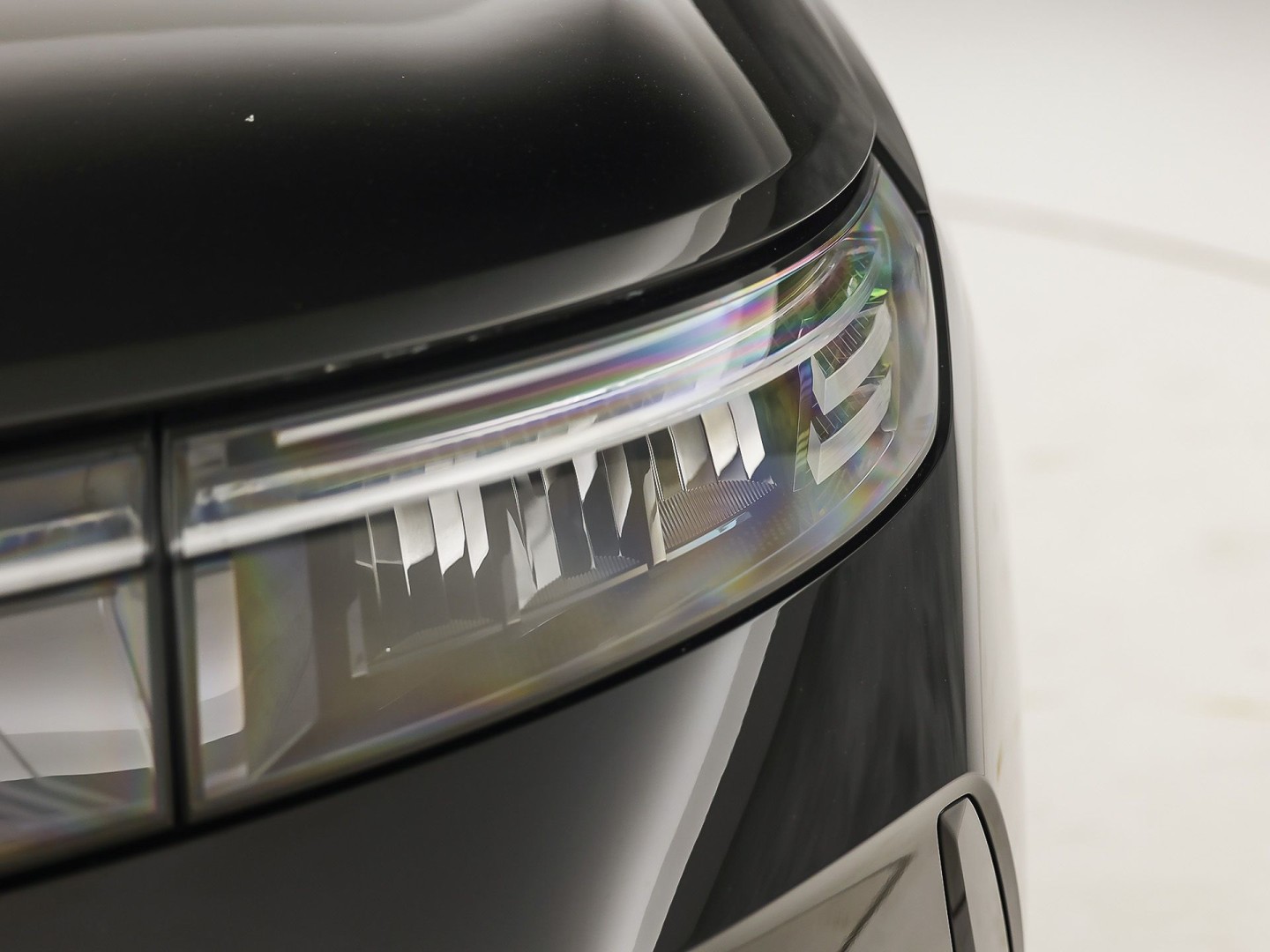 Opel Grandland X 1.2 Turbo Hybrid Sport Automaat (VIRTUAL COCKPIT, APPLE CARPLAY, GROOT NAVI, GETINT GLAS, SPORTSTOELEN, ADAPTIVE CRUISE, KEYLESS, SPORTSTUUR, GETINT GLAS, NIEUWSTAAT)