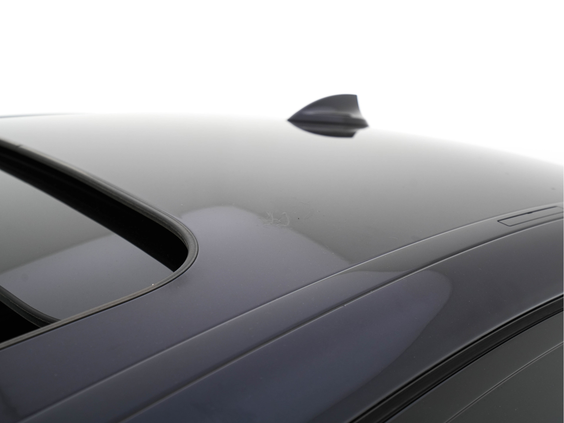 BMW 5-serie 520d xDrive M-Sport-Pack High Executive (INCL-BTW) Aut. *PANO | LUXURY-LEATHER | FULL-LED | HEAD-UP | DIGI-COCKPIT | NAVI-FULLMAP | TOP-VIEW | MEMORY-PACK | ECC | AMBIENT-LIGHT | PDC | CRUISE | SHIFT-PADDLES | TOWBAR  | 20''ALU*