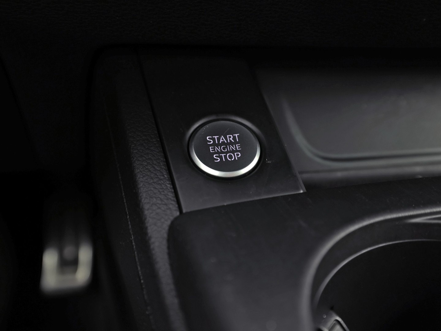 Audi A5 Sportback 2.0 TFSI S-Line Sport 190Pk Automaat (2X S-LINE, VIRTUAL COCKPIT, GROOT NAVI, PLAT SPORTSTUUR, LEDER, STOELVERWARMING, SPORTSTOELEN, GETINT GLAS, PARKEERSENSOREN, NIEUWSTAAT)
