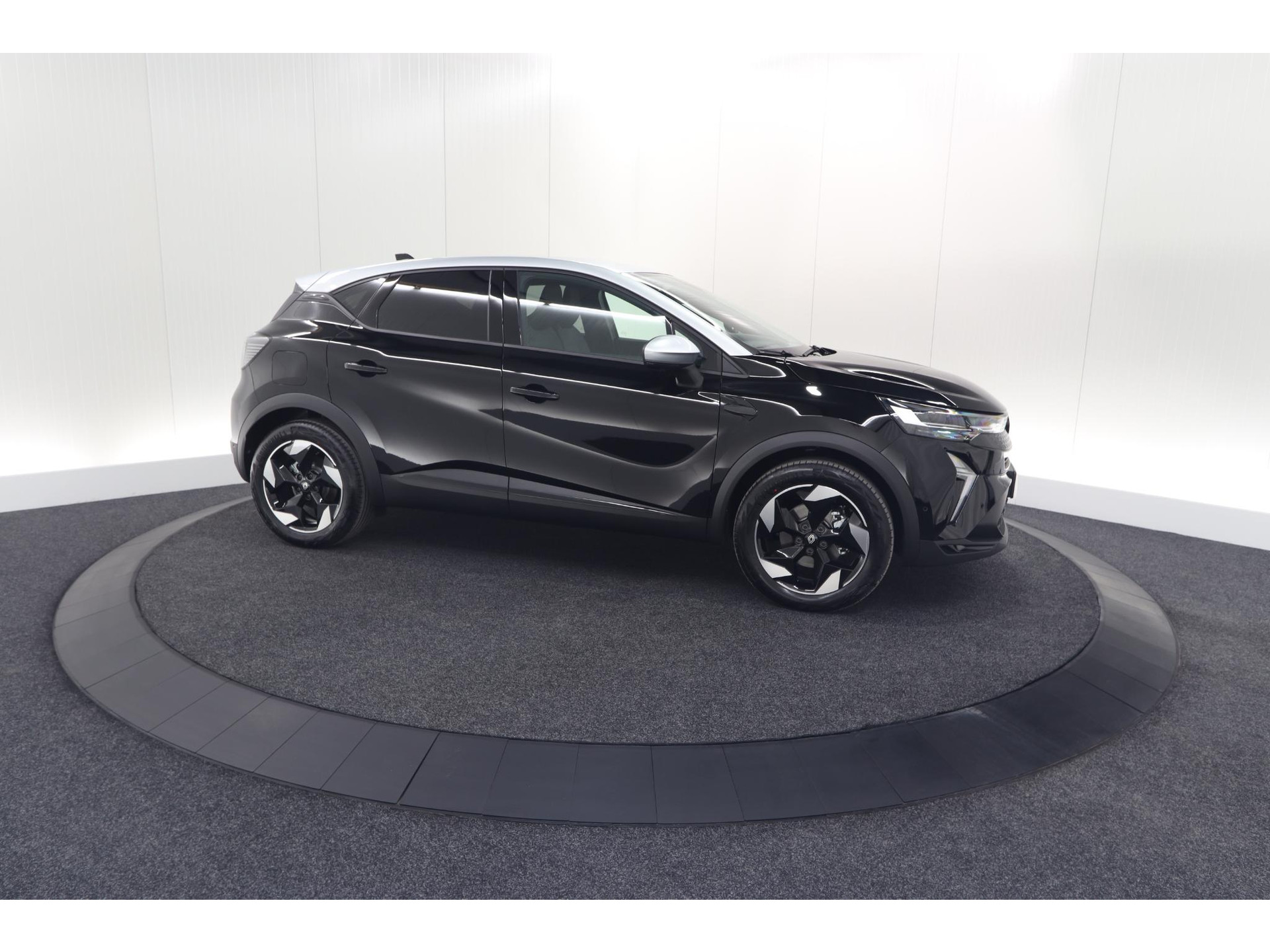Renault Captur 1.6 E-Tech full hybrid 145 Techno | 360 Camera | Adaptieve Cruise Control | Apple Carplay | 18 Inch Lichtmetalen Velgen