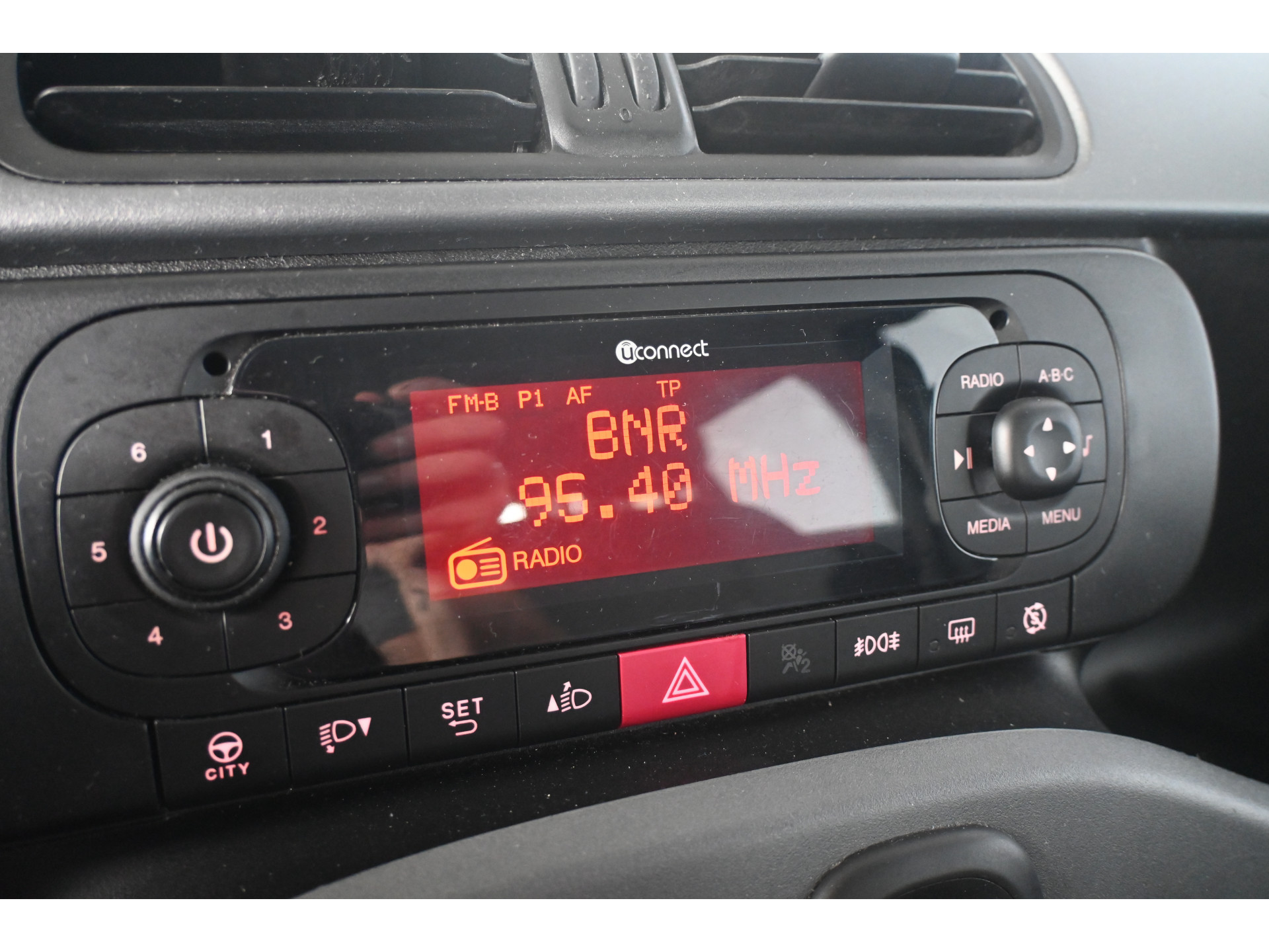 Fiat Panda 0.9 TwinAir Lounge Airco Elektrisch Pakket! 1e Eigenaar Goed Onderhouden! Inruil Mogelijk!