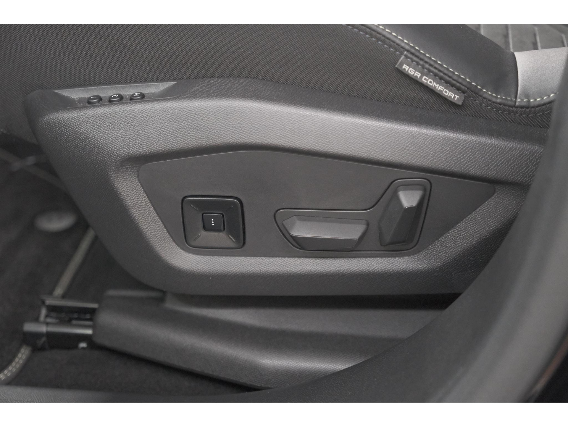 Peugeot 3008 1.2 Hybrid 145 GT | 360 Camera | Adaptieve Cruise Control | Stoelen Pakket | Elektrische Kofferklep