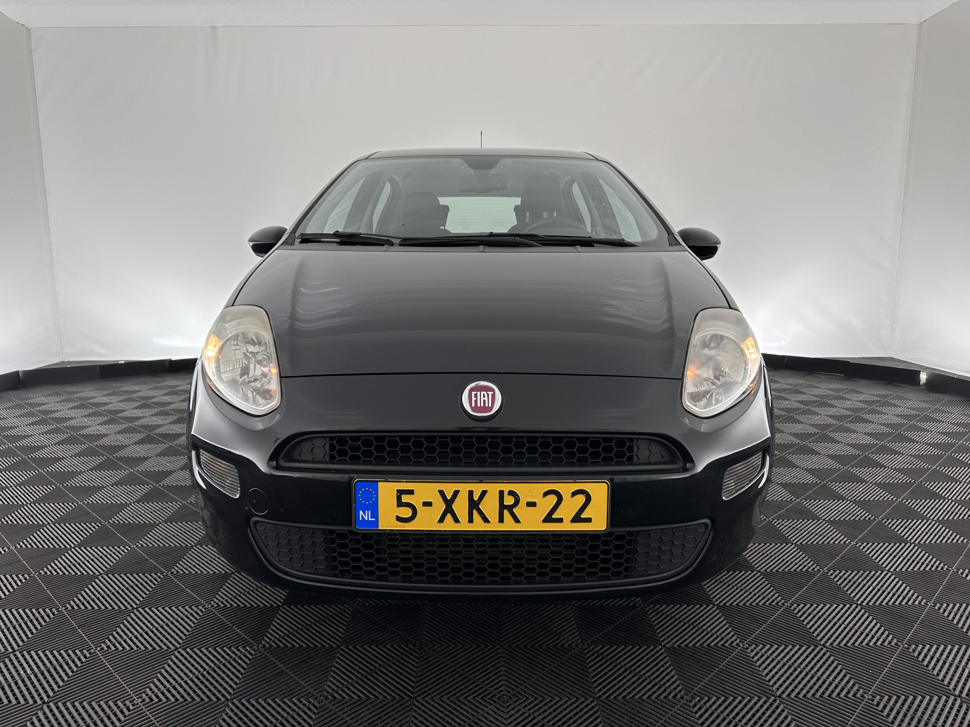 Fiat Punto Evo 1.3 M-Jet Street Pack-Easy *AIRCO | CRUISE | COMFORT-SEATS | SIDE-SKIRTS | PDC | TOWBAR | RADIO-CD | 15"ALU*