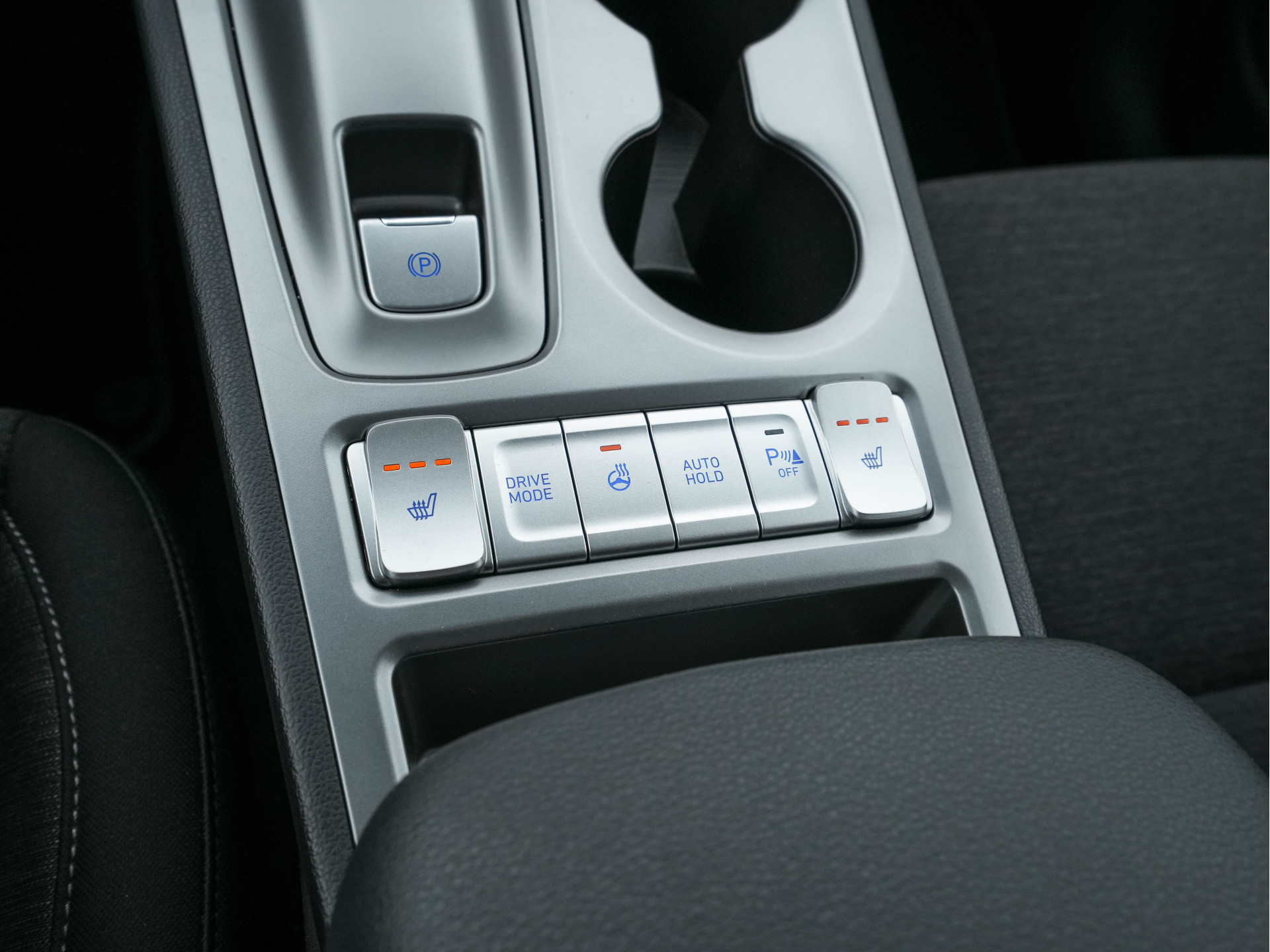 Hyundai Kona EV Comfort 39 kWh {SOH-100%} (INCL-BTW) Aut. *HEAT-PUMP | NAVI-FULLMAP  | KEYLESS | KRELL-AUDIO | CAMERA | DAB | ECC | PDC | ADAPTIVE-CRUISE | LANE-ASSIST | HEATED-COMFORTSEATS | CCS-FASTLOADER | LANE-ASSIST | ...