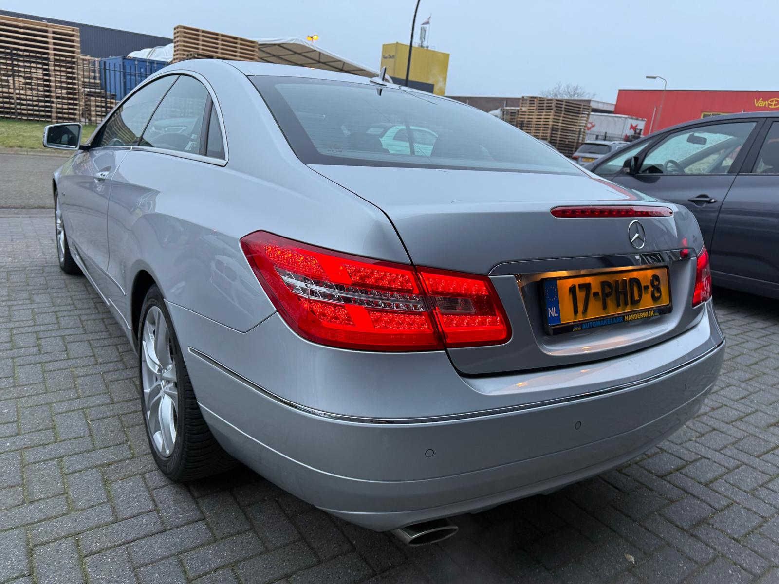 Mercedes-Benz E-klasse Coupé 200 CGI Avantgarde | 2E EIGENAAR | 3/6/12MND GARANTIE | LEDER | NAVI | CRUISE | LMV |