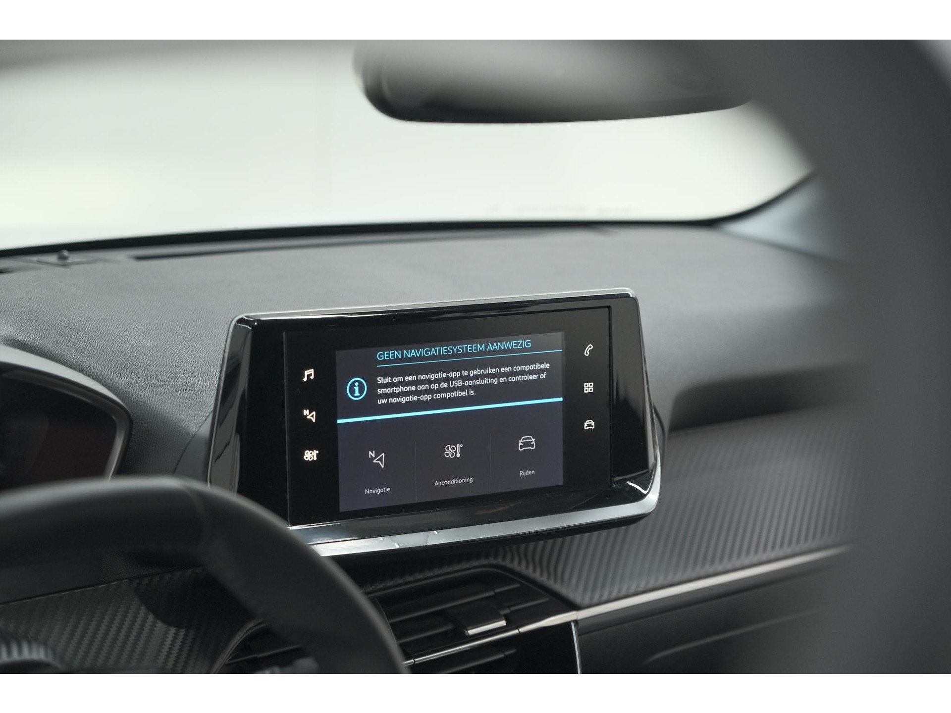 Peugeot 208 PureTech 100 PK Allure | Apple Carplay | Parkeersensoren | Lichtmetalen velgen