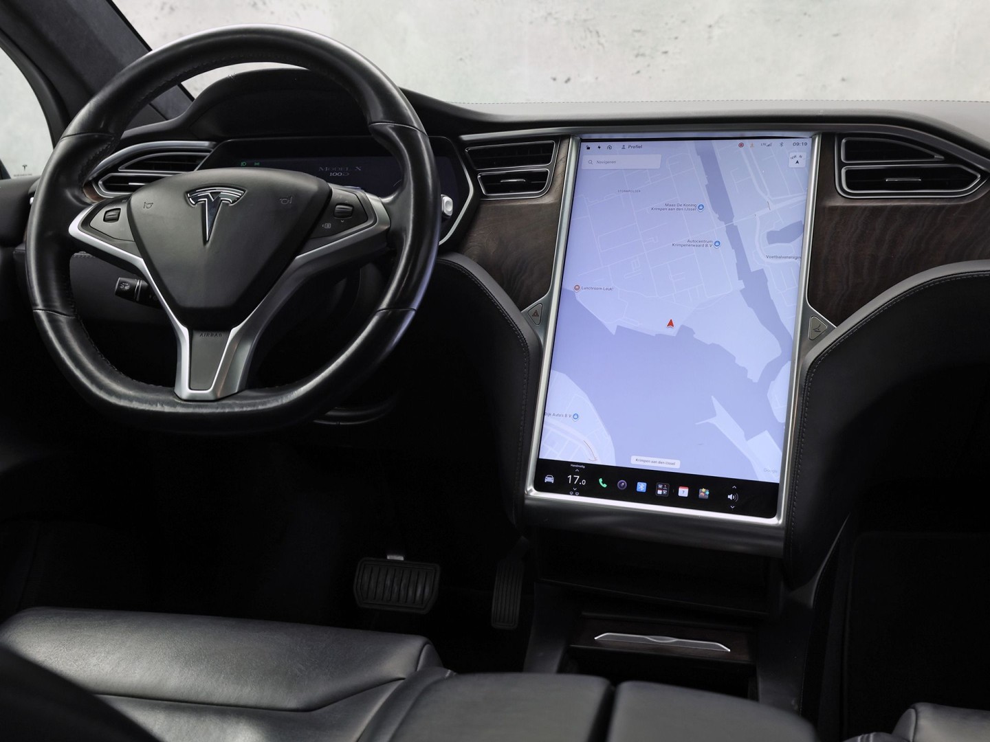 Tesla Model X 100D 7 Persoons 417Pk (AUTOPILOT, LUCHTVERING, STUUR/STOELVERWARMING, CAMERA, ADAPTIVE CRUISE, KEYLESS ENTRY, NIEUWSTAAT)
