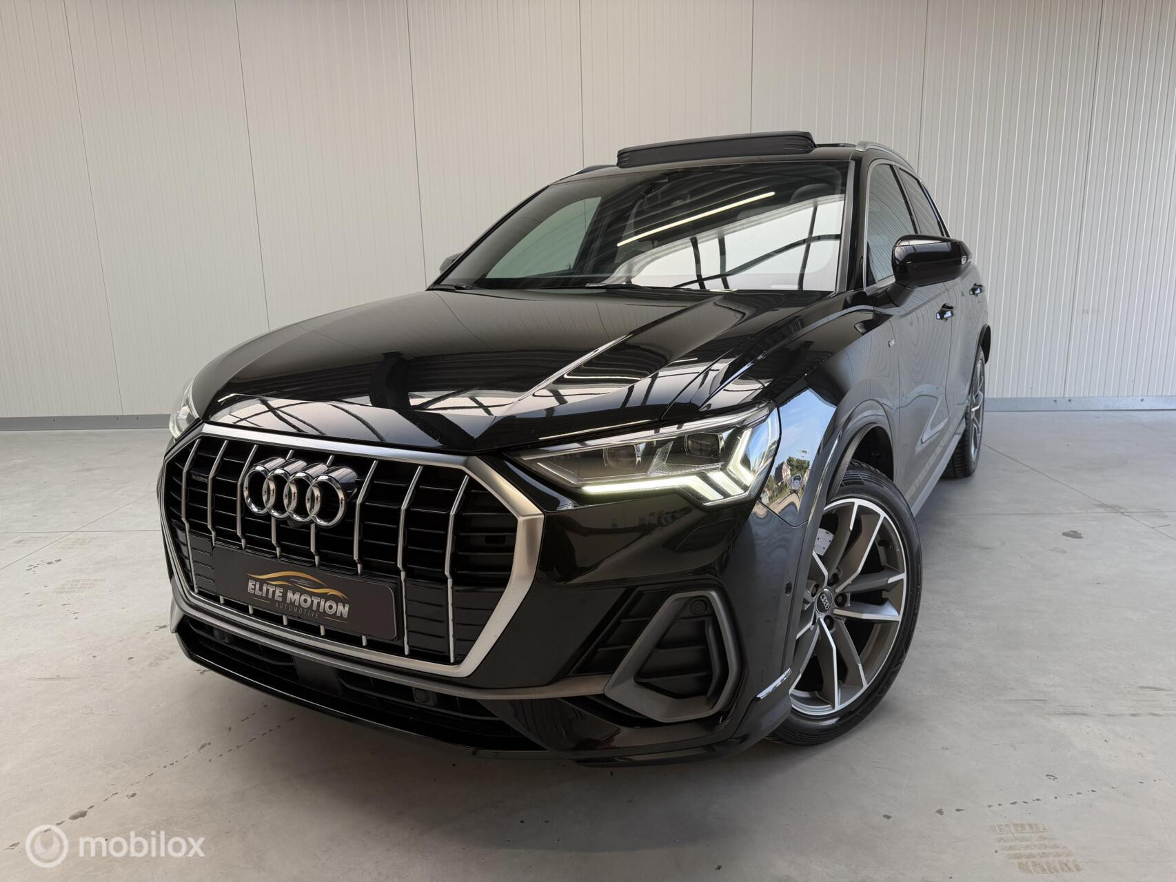 Audi Q3 40 TFSI Quatrro S-tronic 190 PK | 3x S line | 360Cam