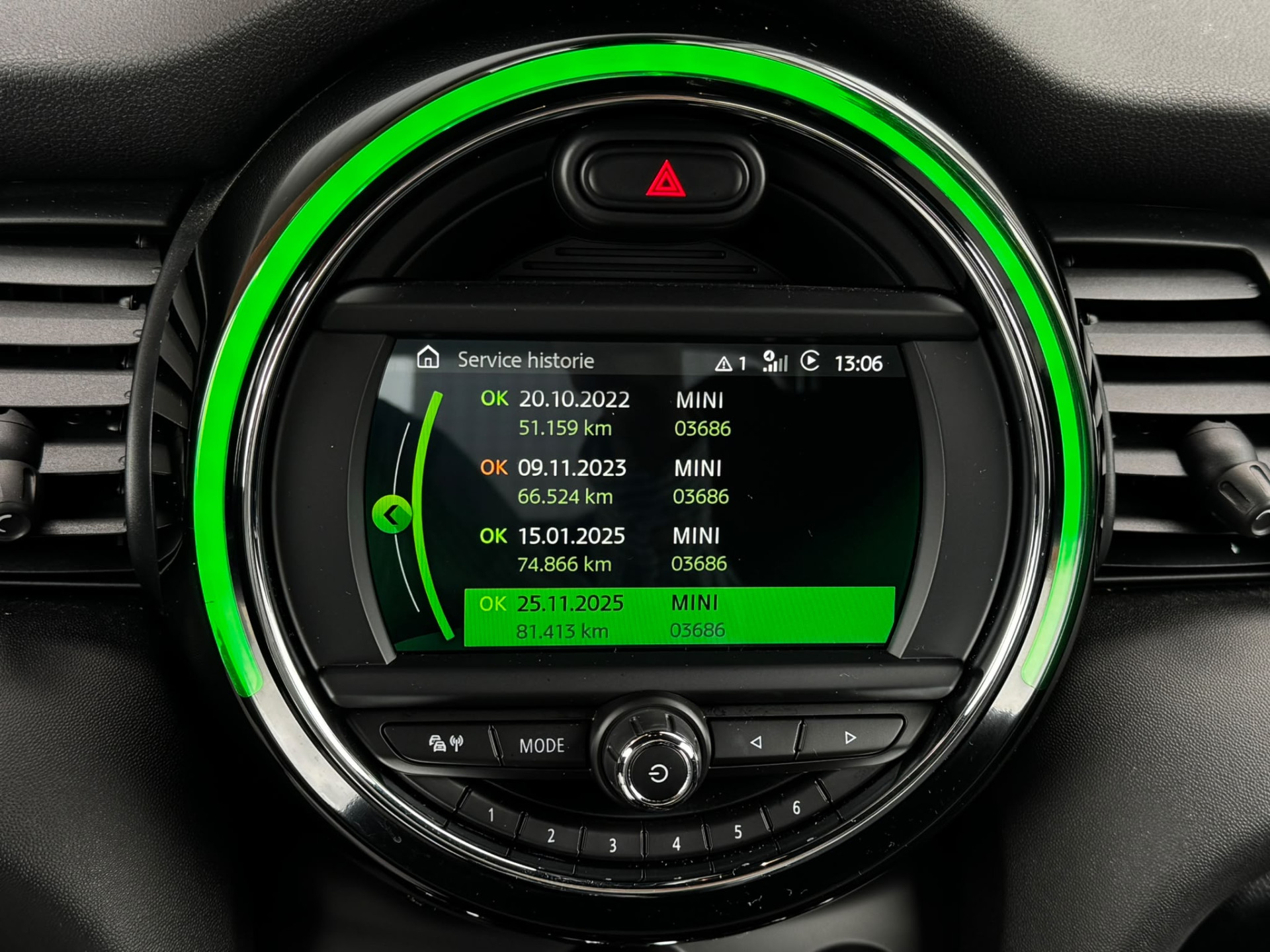 MINI 3-Deurs 1.5 Cooper 136PK Chili Apple-Carplay Leer LED