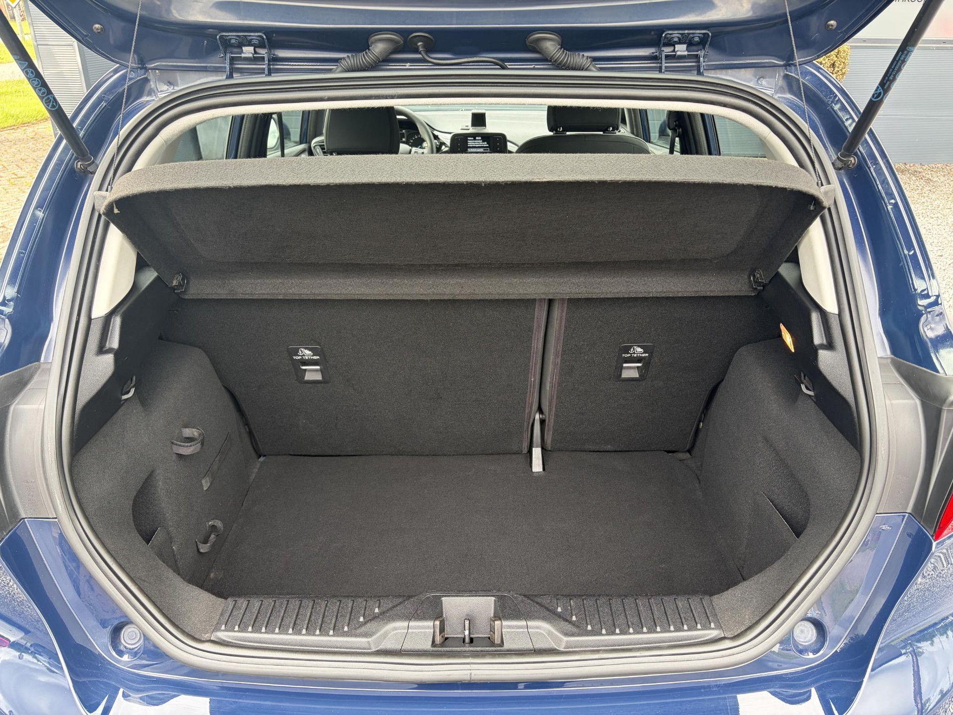 Ford Fiesta 1.1 Trend 2e Eigenaar,Airco,Cruise,5 Deurs,N.A.P,Recent beurt gehad,Rijstrooksensor,Apk tot 06-2027