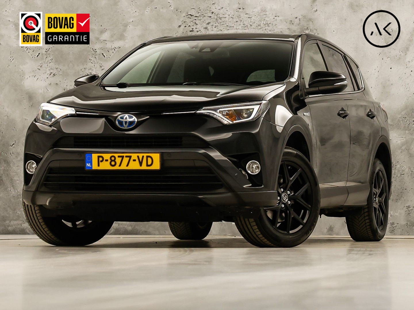 Toyota RAV4 2.5 Hybrid Energy 197Pk Automaat (BLACK PACK, NAVIGATIE, CAMERA, GETINT GLAS, SPORTSTOELEN, KEYLESS, ADAPTIVE CRUISE, NIEUWSTAAT)