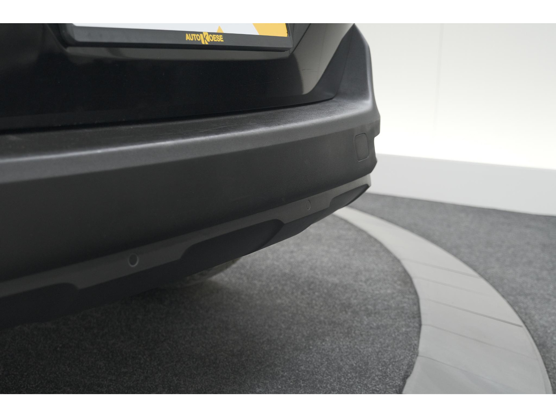 Peugeot 5008 PureTech 130 EAT8 Active Pack Business | 7 Zitplaatsen | Camera | Navigatie | Apple Carplay | Parkeersensoren