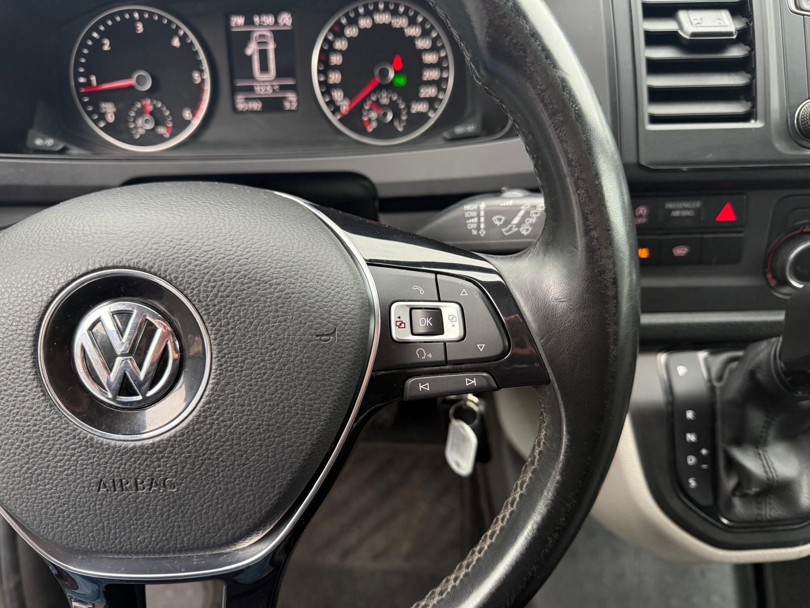 Volkswagen Transporter 2.0 TDI L2H1 DC Highline | 2E EIGENAAR | NW DISTR RIEM | NAVI | CAMERA | CRUISE |AIRCO |