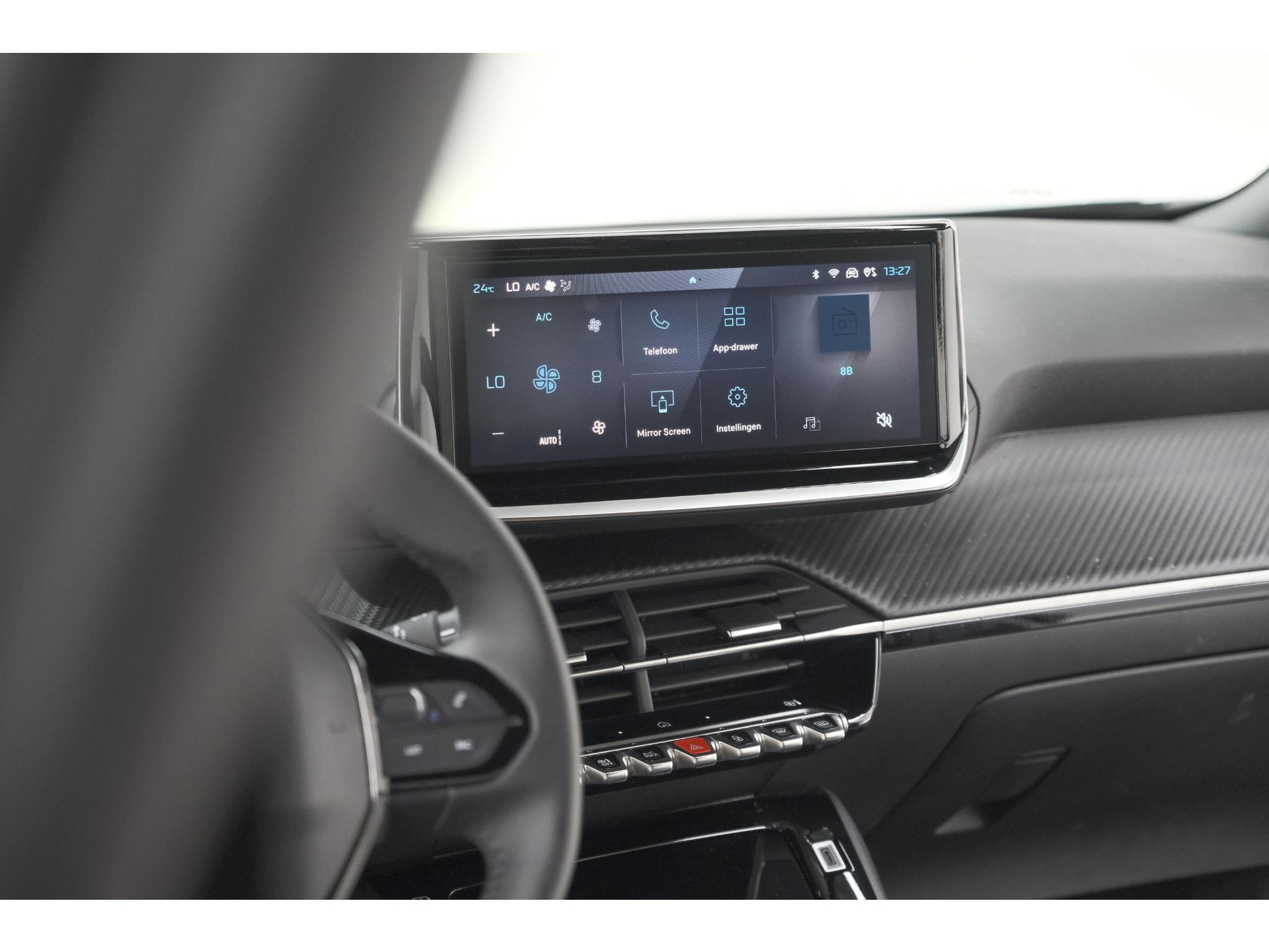 Peugeot 2008 PureTech 100 Allure | Apple Carplay | Parkeersensoren | Climate control