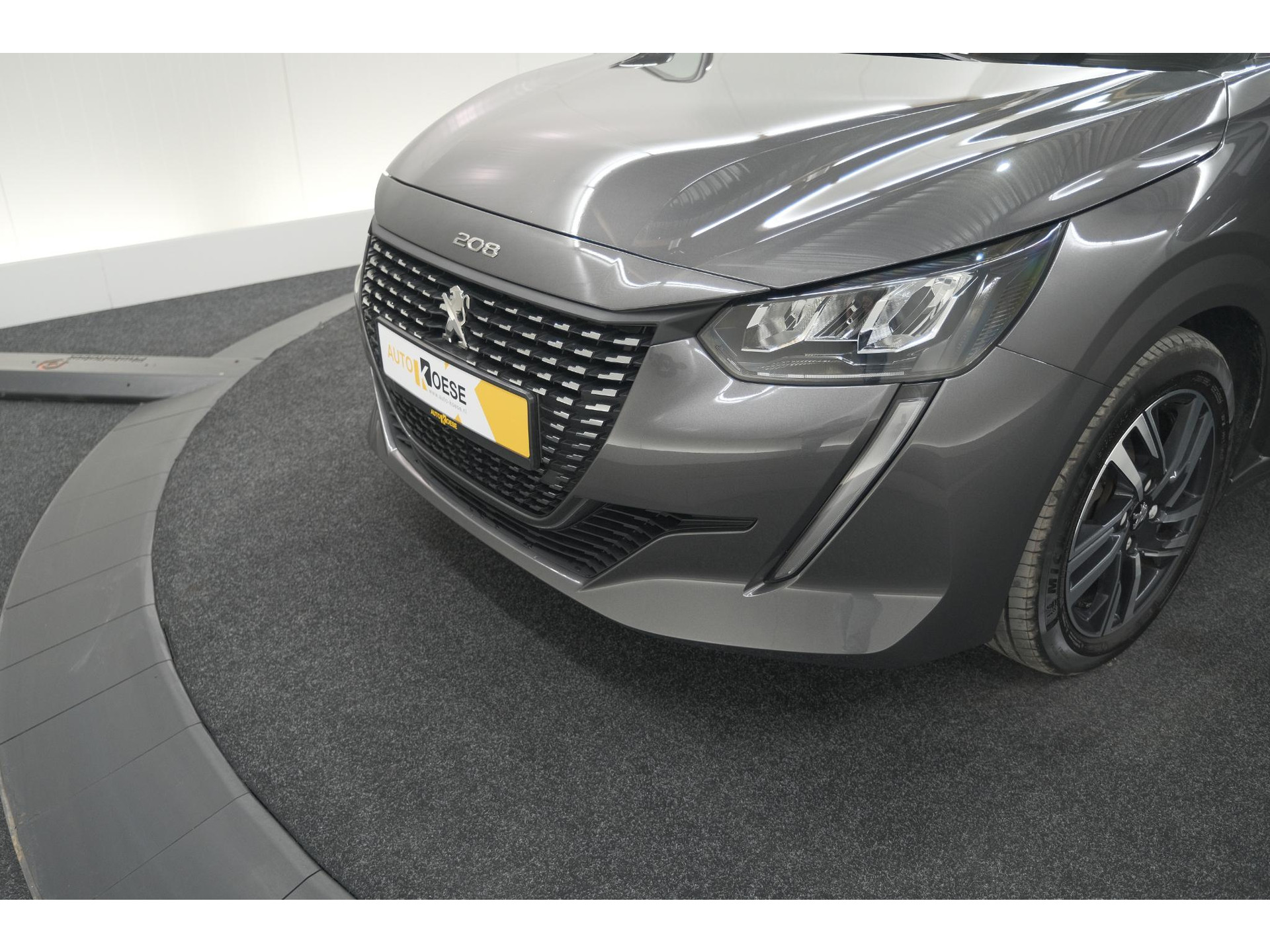 Peugeot 208 PureTech 100 Allure Pack | Camera | Apple Carplay | Stoelverwarming | Parkeersensoren