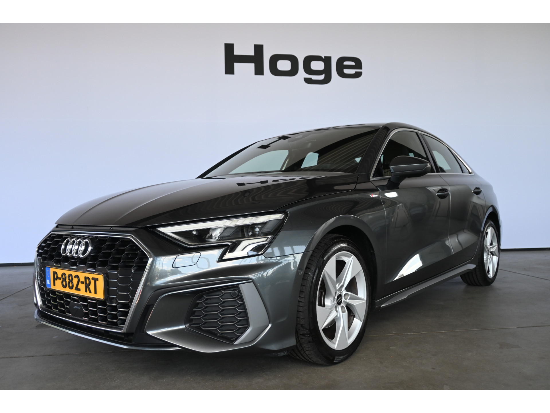 Audi A3 Limousine 30 TFSI S Edition Virtual Cockpit Adaptieve Cruise Led Clima Carplay Inruil Mogelijk!