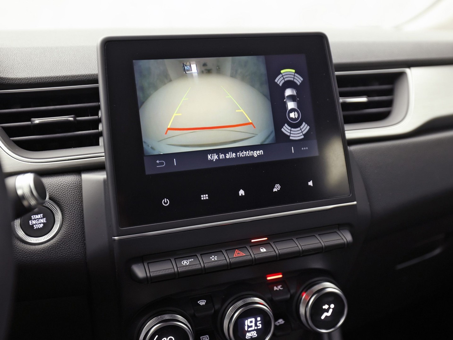 Renault Captur 1.3 TCe 140 Intens Sport 140Pk Automaat (VIRTUAL COCKPIT, APPLE CARPLAY, GROOT NAVI, CAMERA, CLIMATE, SPORTSTOELEN, LEDER, GETINT GLAS, CRUISE, NIEUWSTAAT)