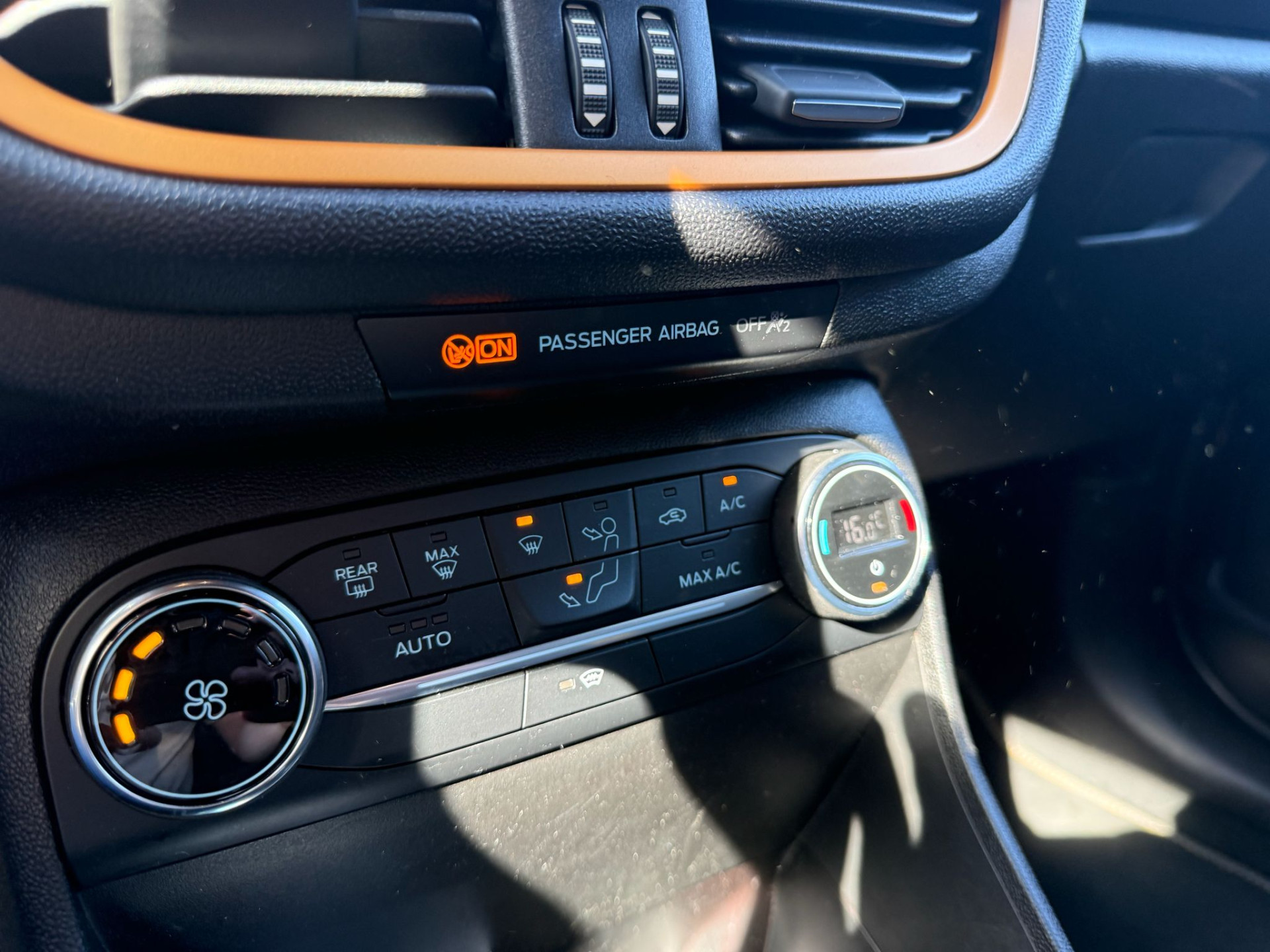 Ford Fiesta 1.0 EcoBoost Active First Edition | 2E EIGENAAR | 3/6/12MND GARANTIE | AIRCO | CRUISE | DAB | CARPLAY | TREKHAAK | NAVI |