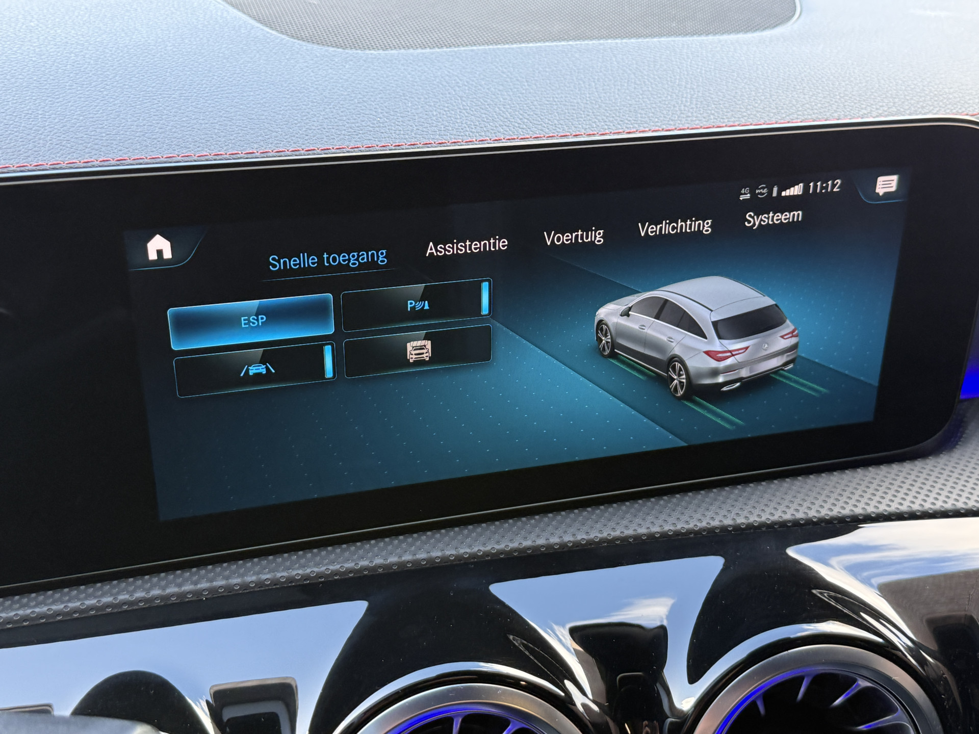 Mercedes-Benz CLA-klasse Shooting Brake 200 Business Solution AMG | Panoramadak | Sfeerverlichting | Multibeam