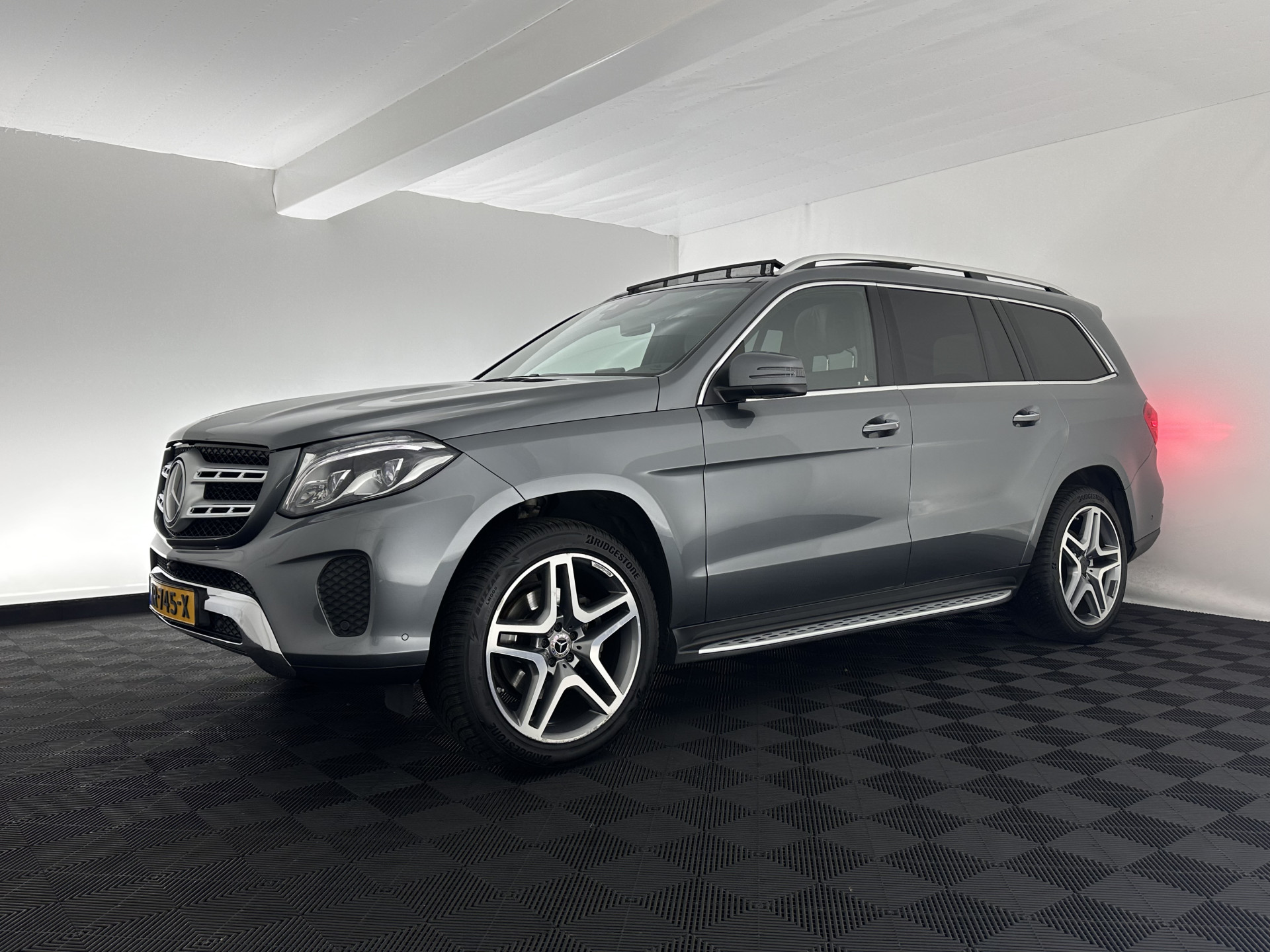 Mercedes-Benz GLS 350 d 4MATIC AMG-Line [ 7-Pers ] *PANO | LEATHER | FULL-LED | DISTRONIC | NAVI-FULLMAP | HEAT/COLD-COMFORTSEATS | BLINDSPOT | MEMORY-PACK | HARMAN/KARDON | TOPVIEW | KEYLESS | SHIFTPADDLES | PRIVACY-GLASS | TOWBAR | 21''ALU*